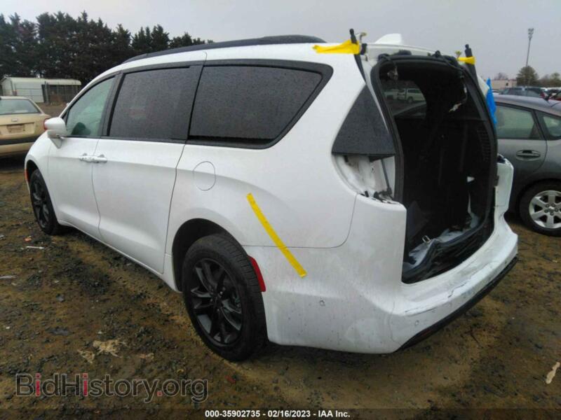 2020 Chrysler PACIFICA (VIN 2C4RC3BG7LR267821) — photo 3 of 12