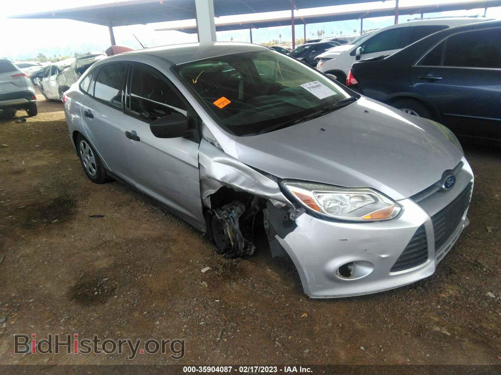 Photo 1FAHP3E20CL410428 - FORD FOCUS 2012