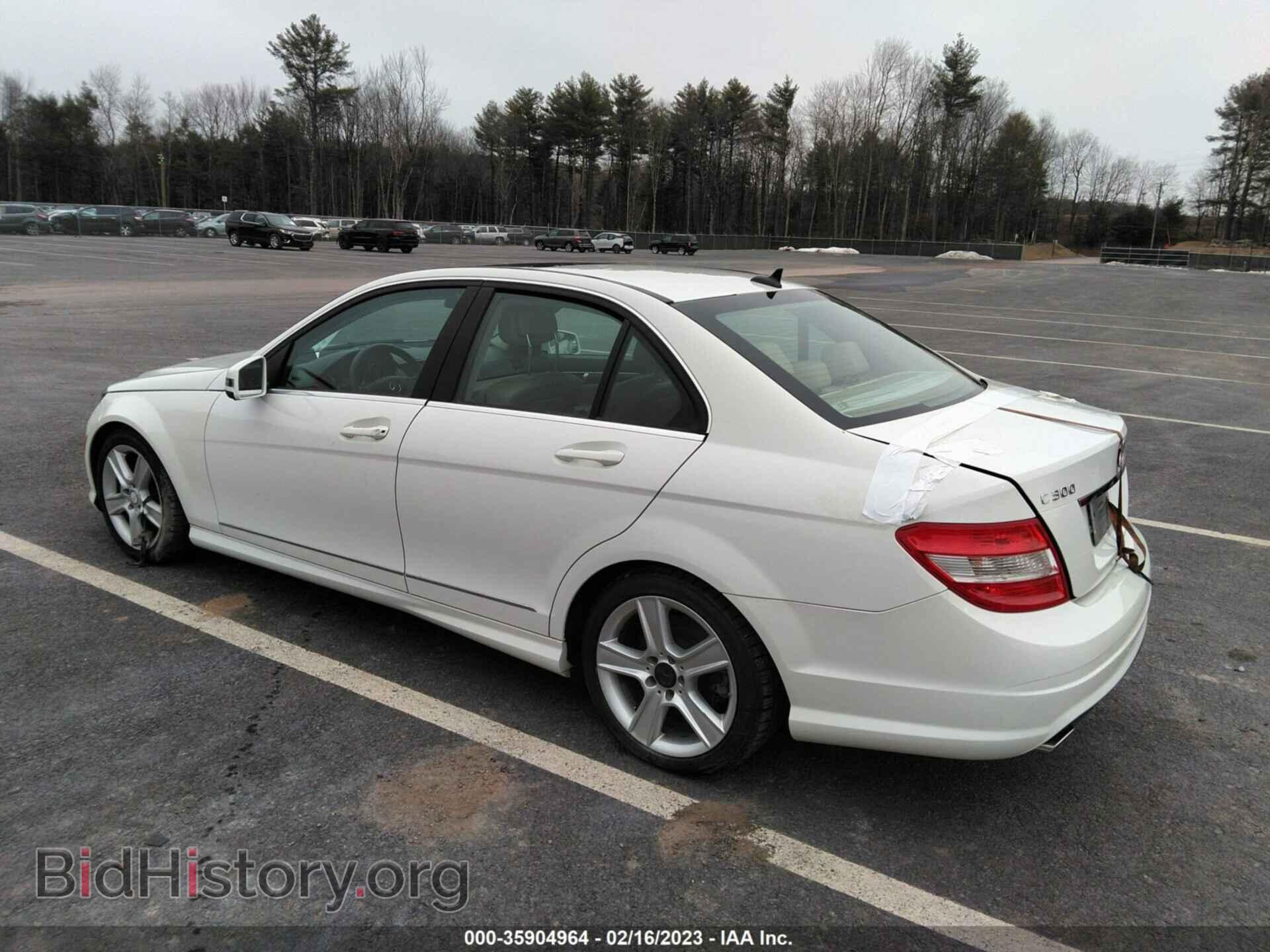 2011 MERCEDES-BENZ C-CLASS - VIN: WDDGF8BB2BR148049 - Фото 3