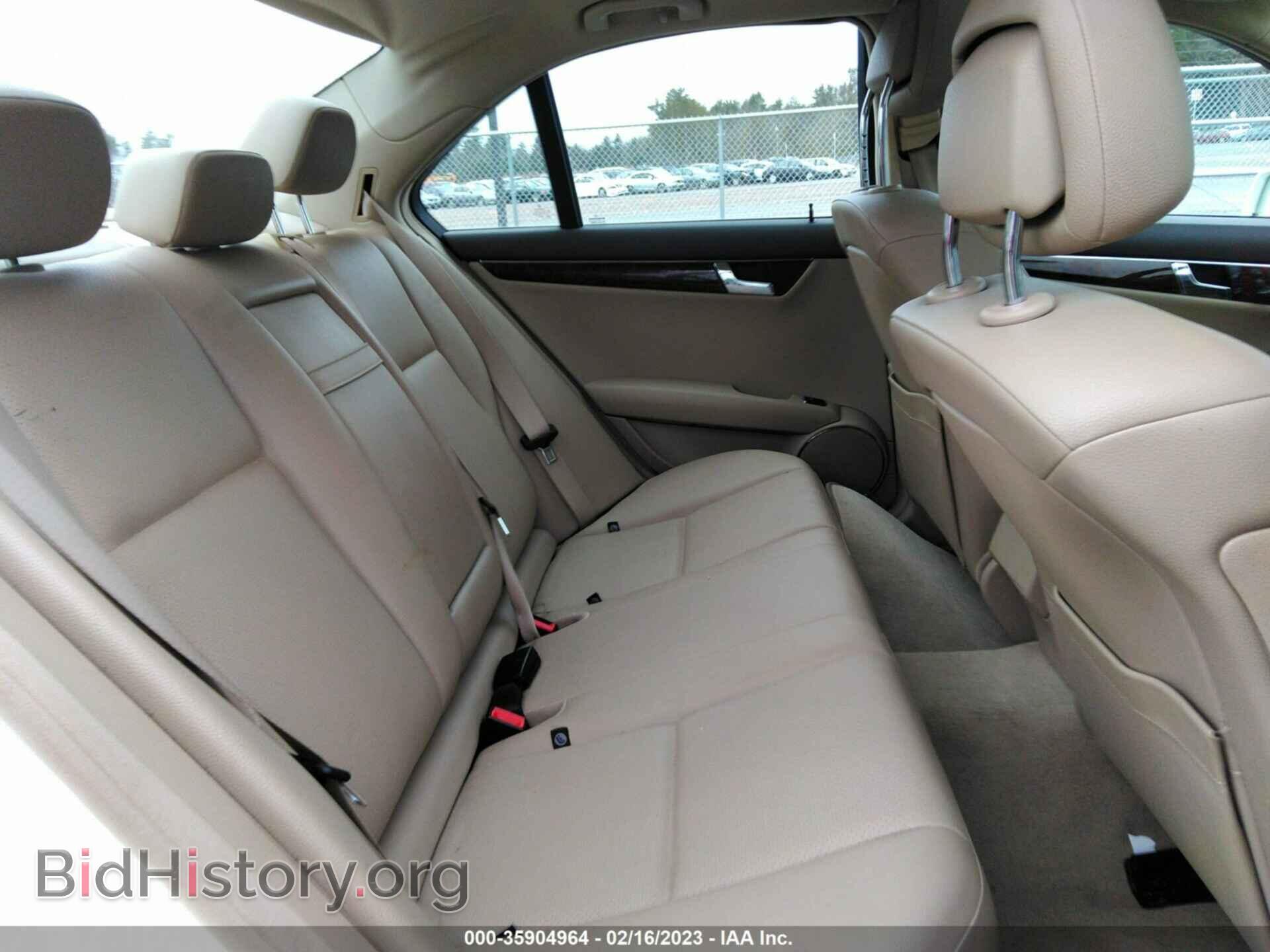 2011 MERCEDES-BENZ C-CLASS - VIN: WDDGF8BB2BR148049 - Фото 8
