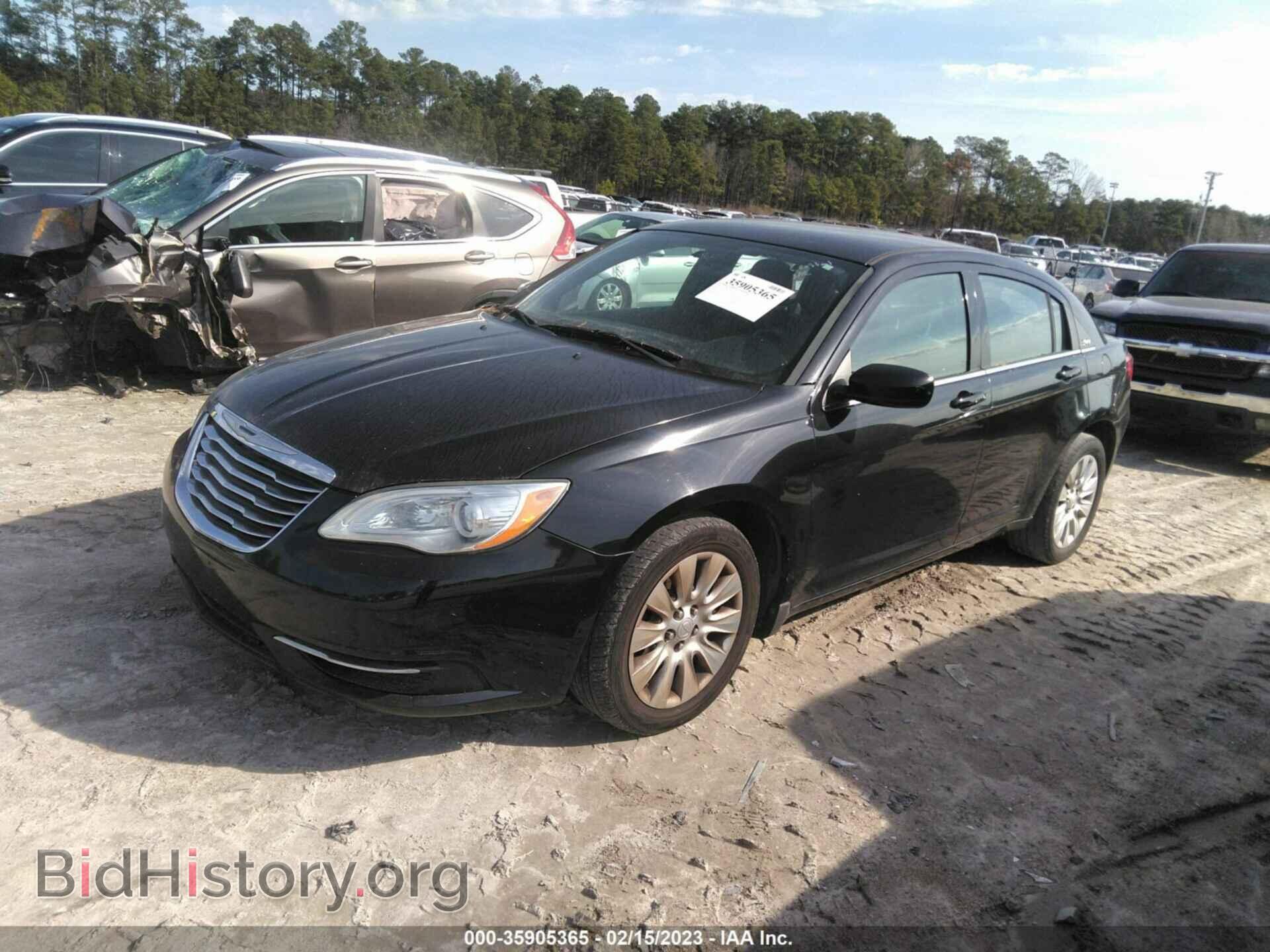 2014 CHRYSLER 200 - VIN: 1C3CCBABXEN124260 - Фото 2