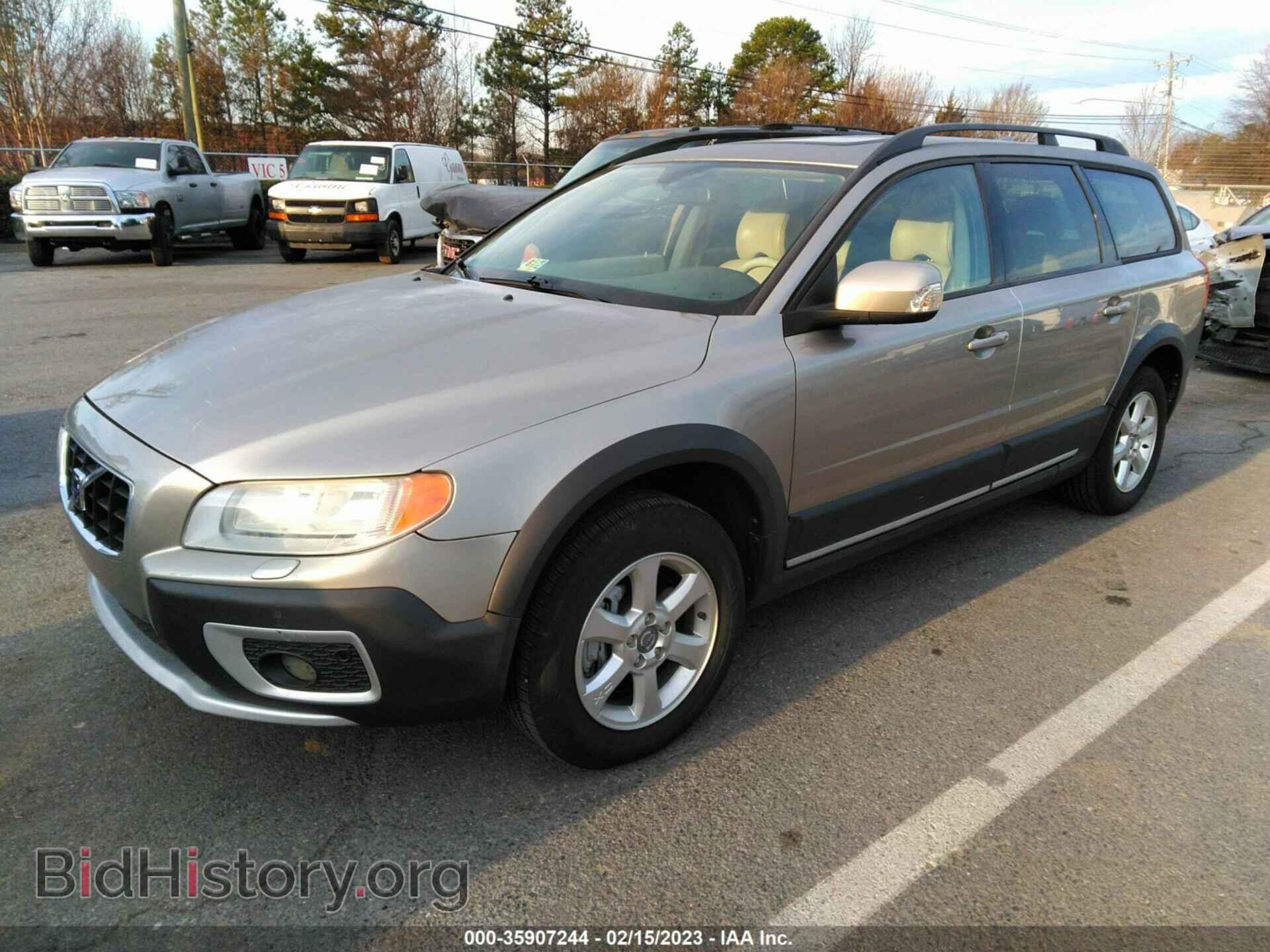2008 VOLVO XC70 - VIN: YV4BZ982581009997 - Фото 2
