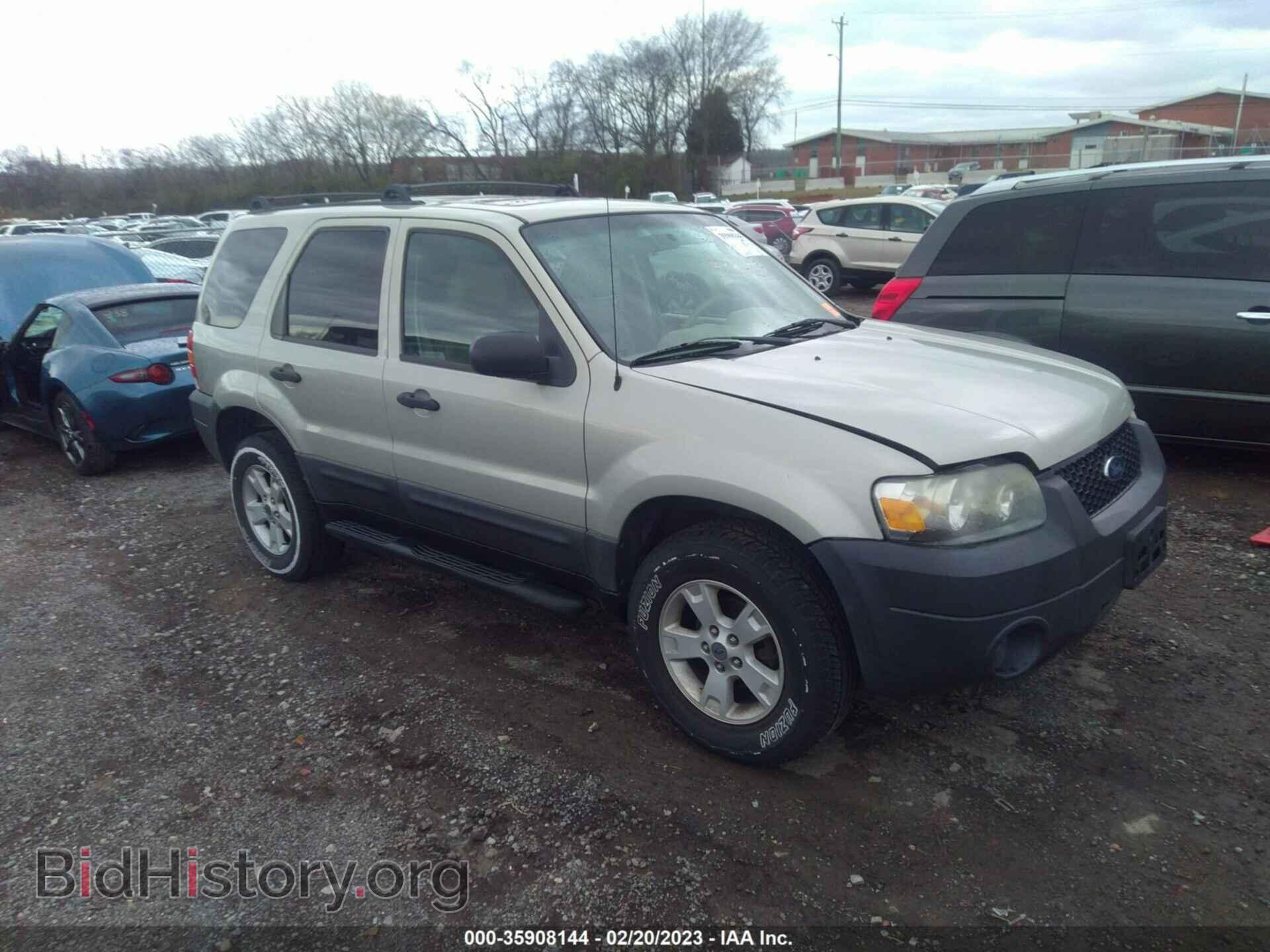 Photo 1FMCU03186KA39370 - FORD ESCAPE 2006