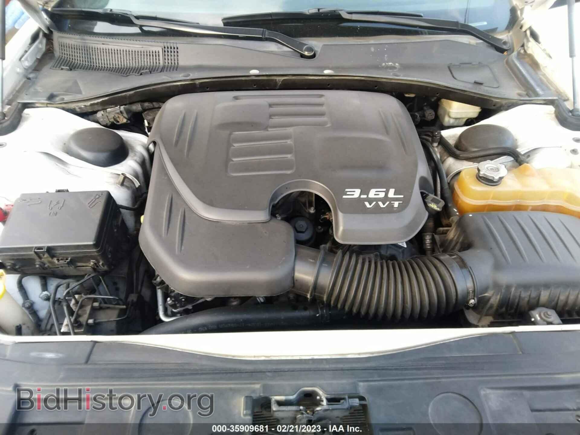 2013 CHRYSLER 300 - VIN: 2C3CCAAG6DH698996 - Фото 10