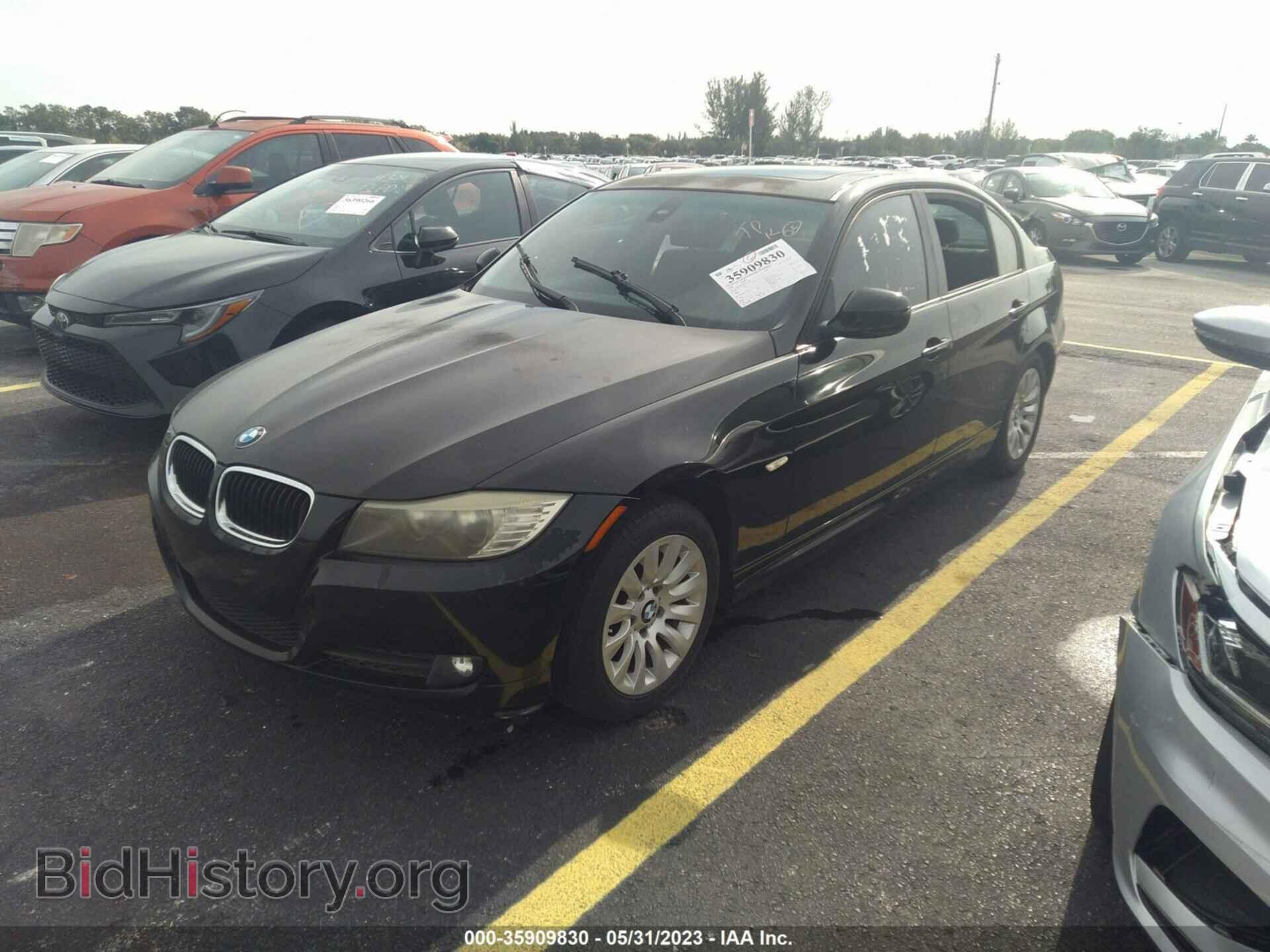 2009 BMW 3 SERIES - VIN: WBAPH735X9A174007 - Фото 2