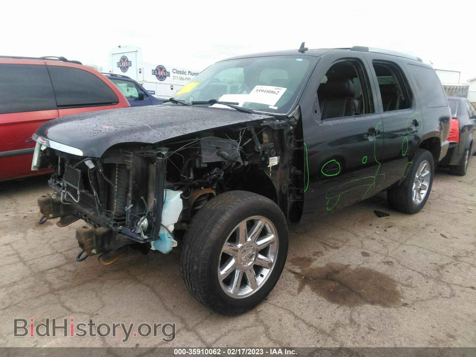 2010 GMC YUKON - VIN: 1GKUKEEF2AR217895 - Photo 2