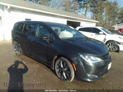 2018 Chrysler PACIFICA Touring Plus, black — VIN 2C4RC1FG4JR315478, IAAI