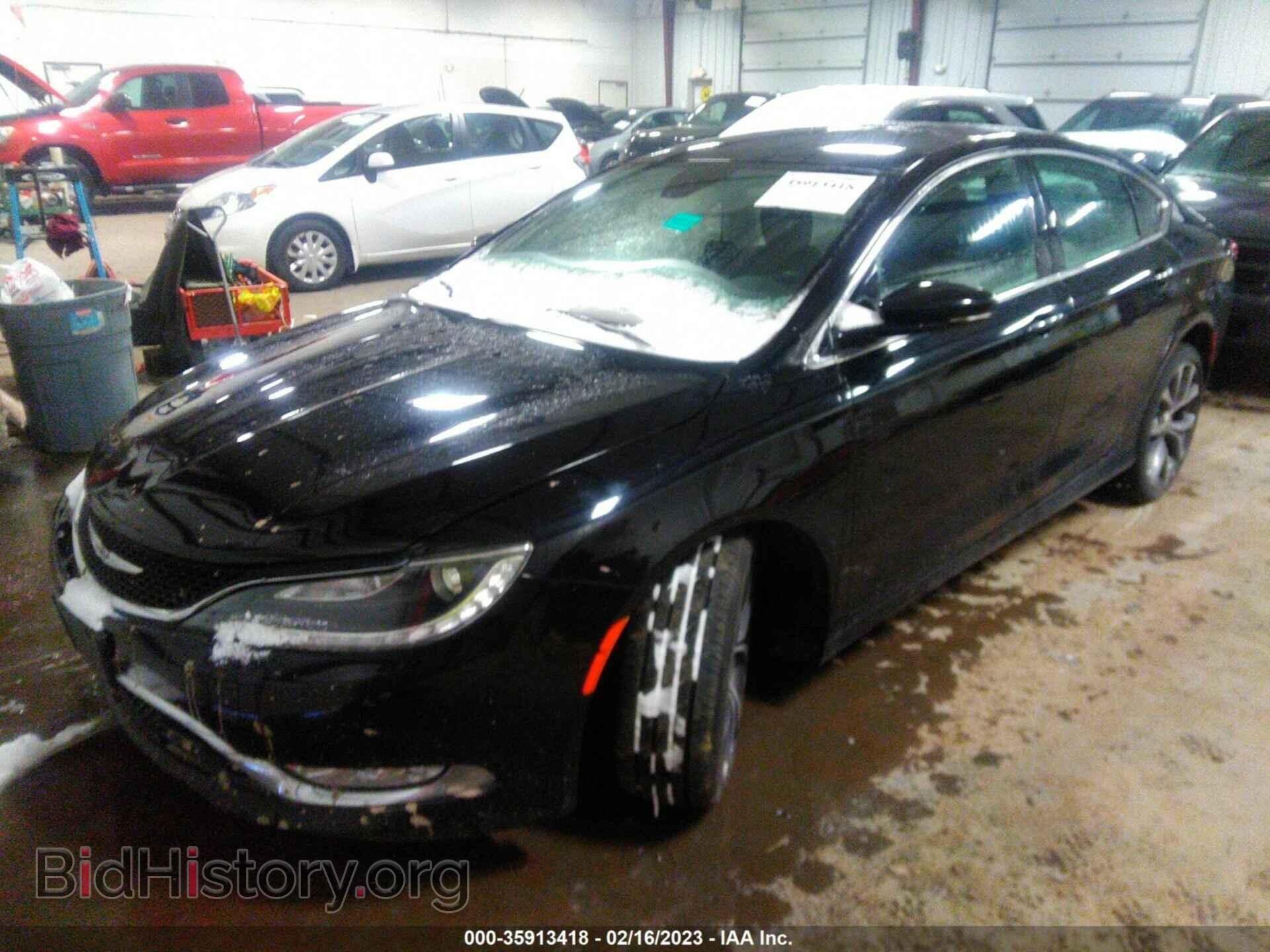 2015 CHRYSLER 200 - VIN: 1C3CCCCGXFN519782 - Фото 2