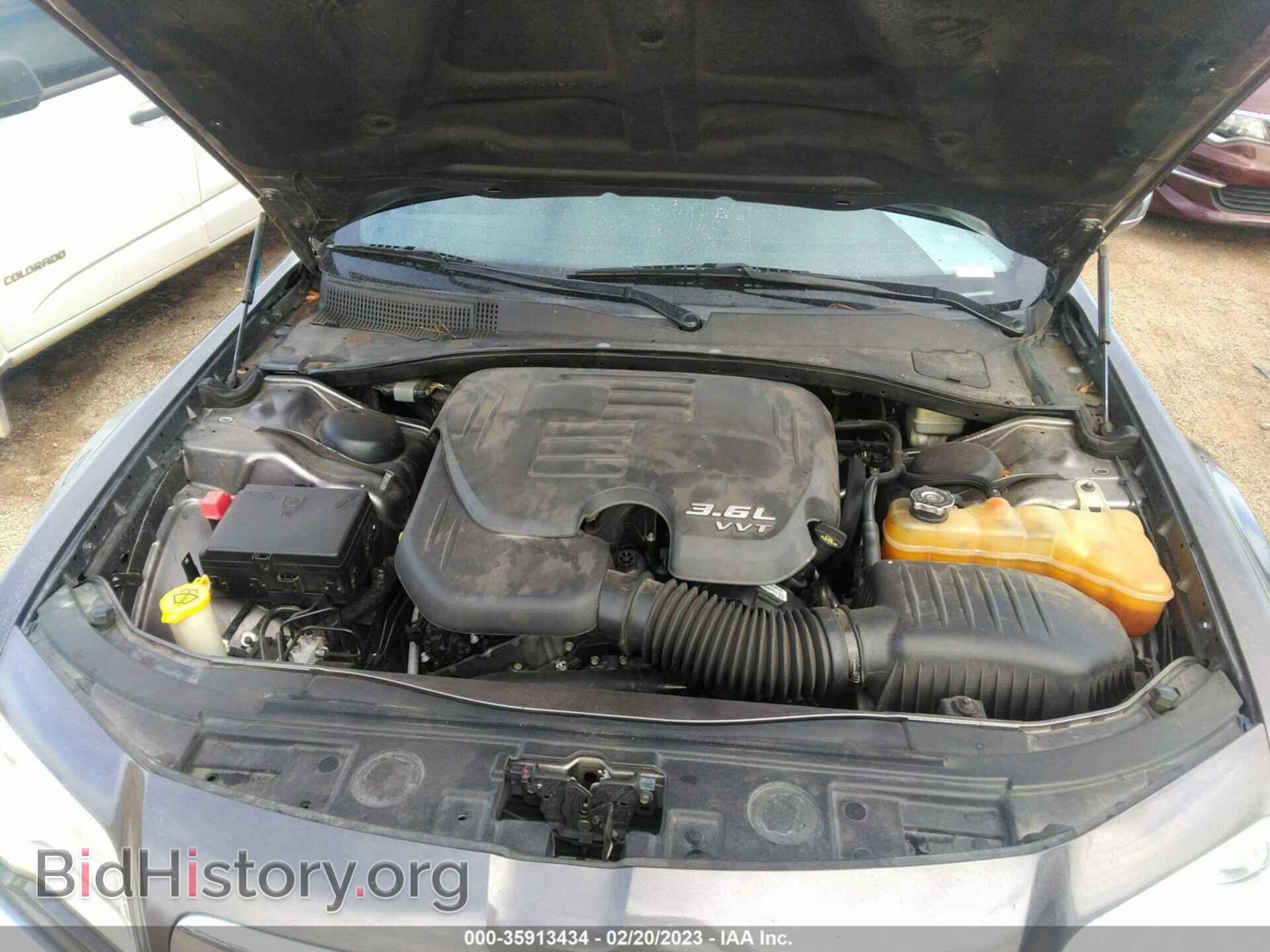 2014 CHRYSLER 300 - VIN: 2C3CCAEG9EH169666 - Фото 10