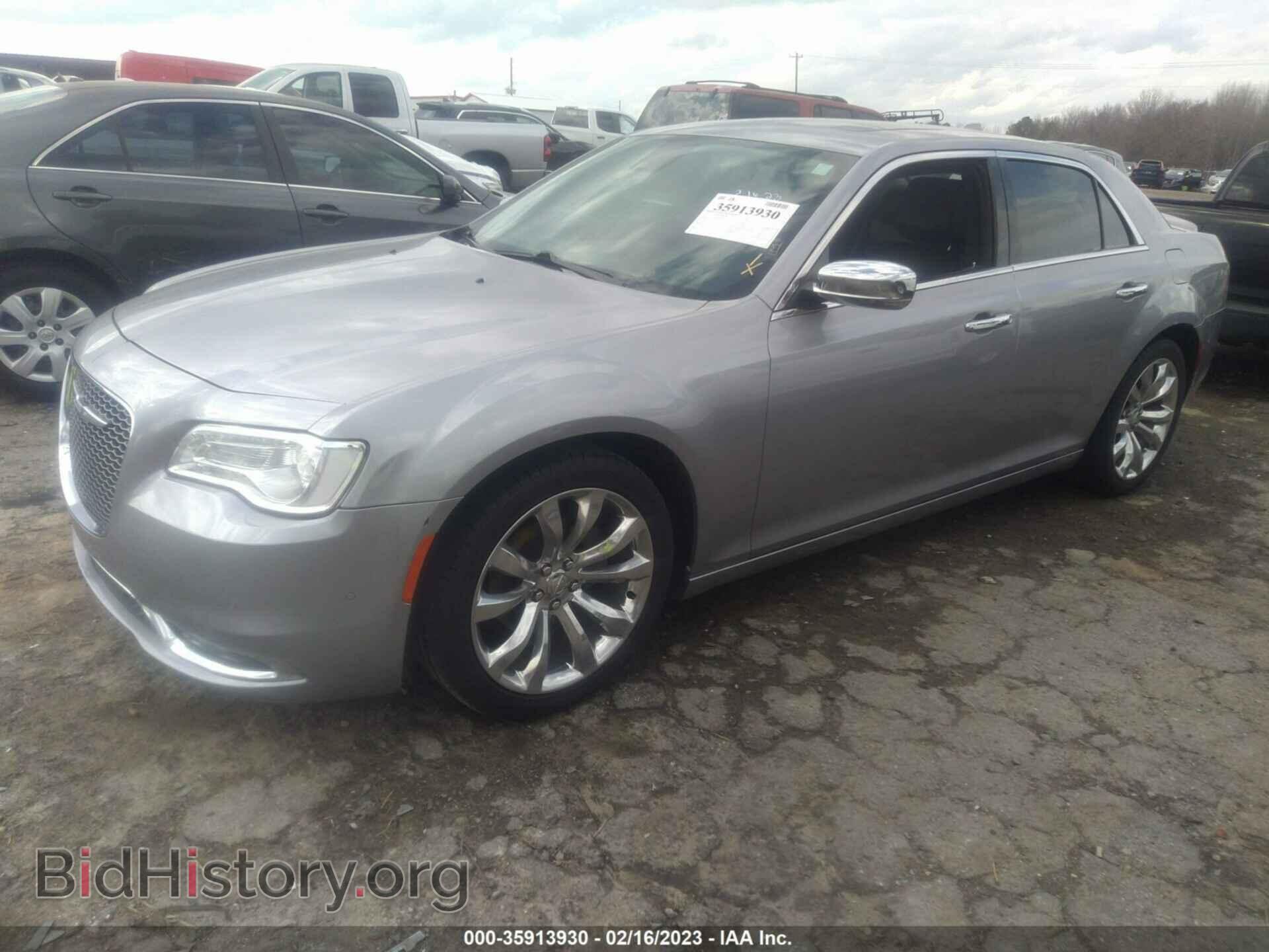 2017 CHRYSLER 300 - VIN: 2C3CCAEG9HH576830 - Photo 2