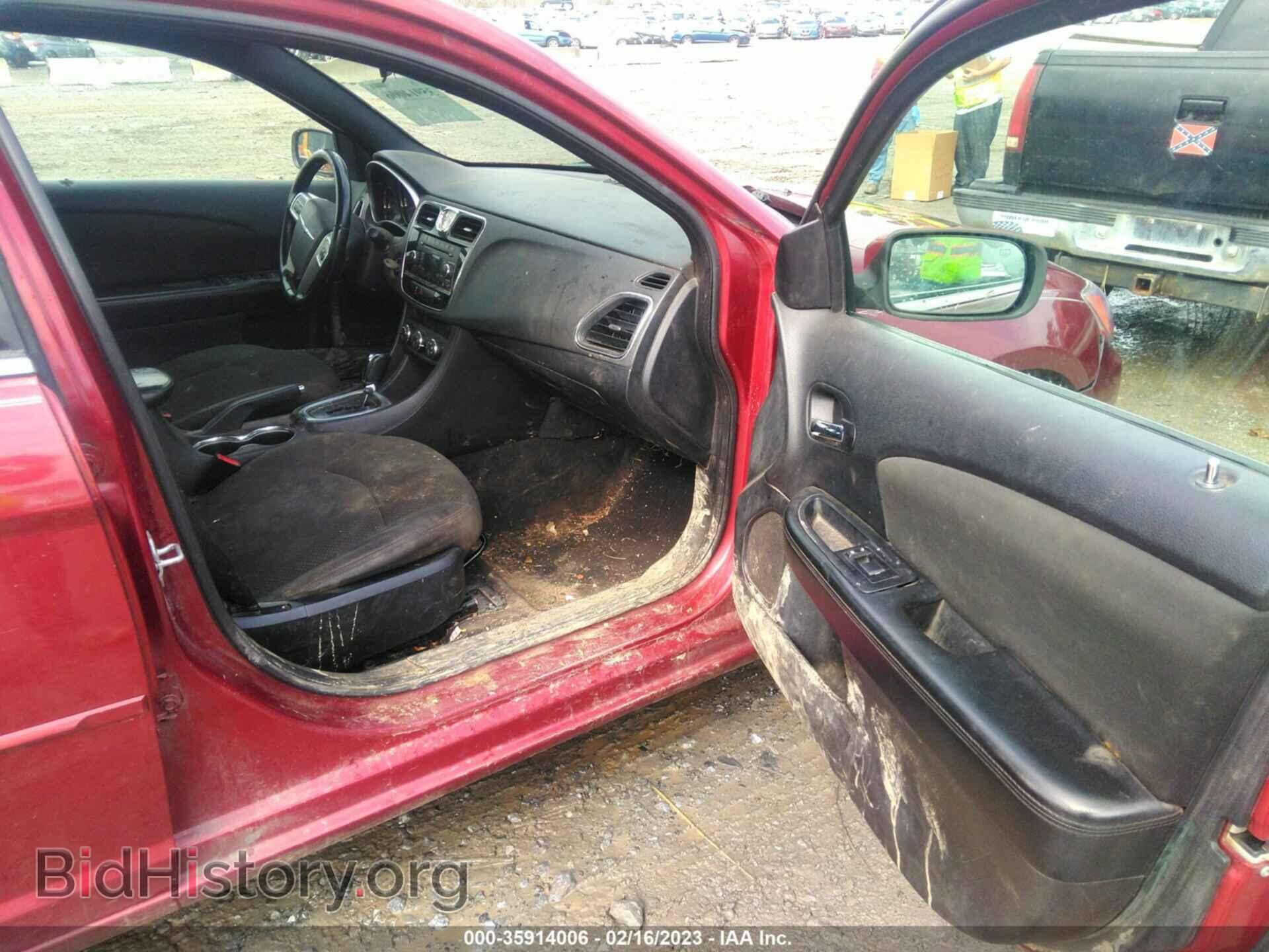 2011 CHRYSLER 200 - VIN: 1C3BC1FG3BN550359 - Фото 5