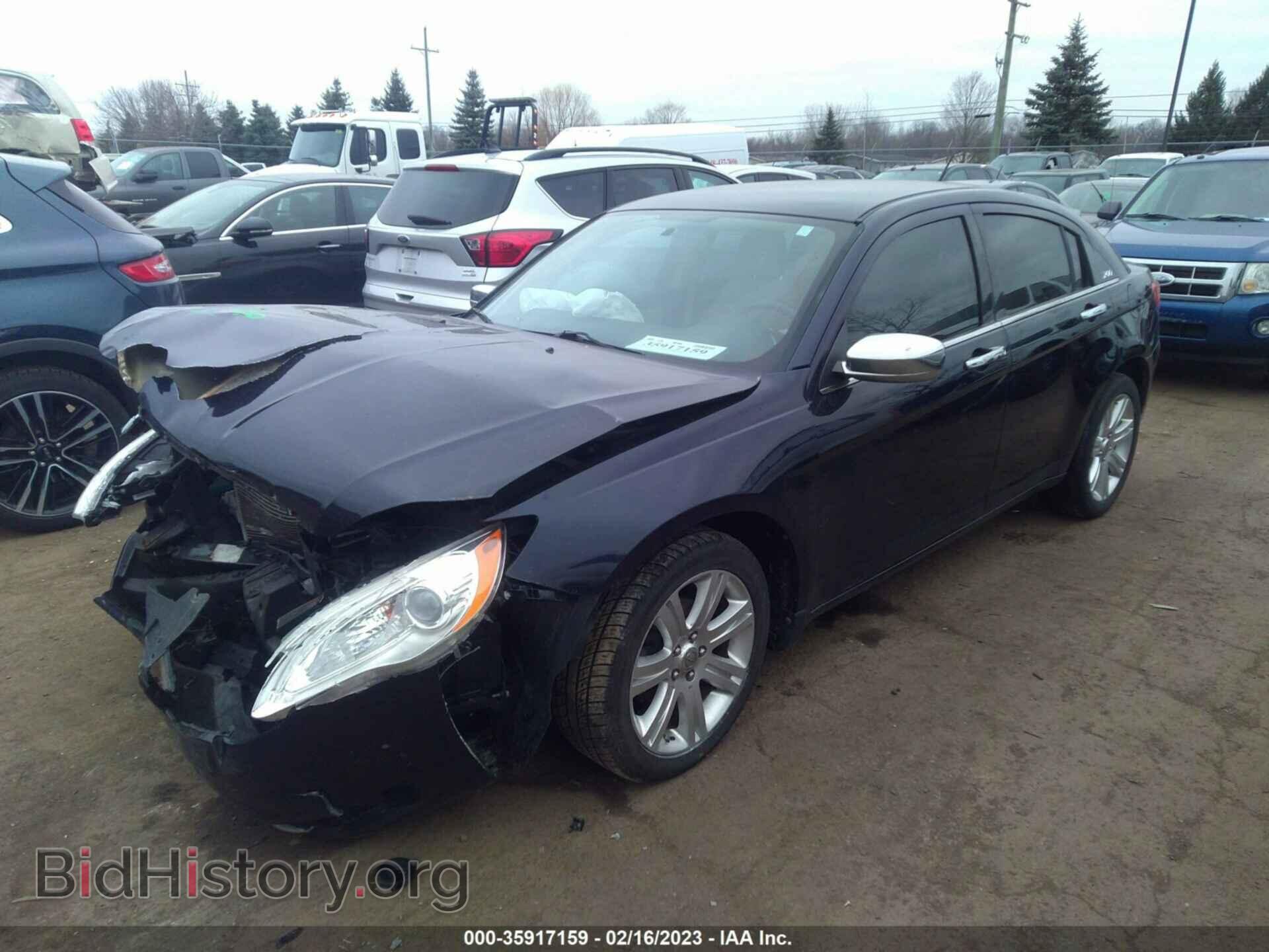 2012 CHRYSLER 200 - VIN: 1C3CCBBBXCN107261 - Фото 2