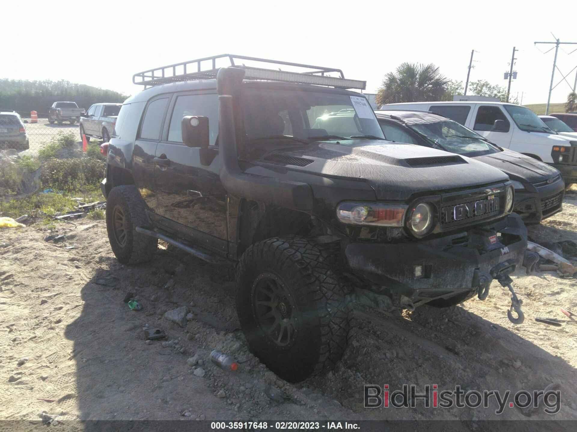 Photo JTEBU4BF3BK113501 - TOYOTA FJ CRUISER 2011