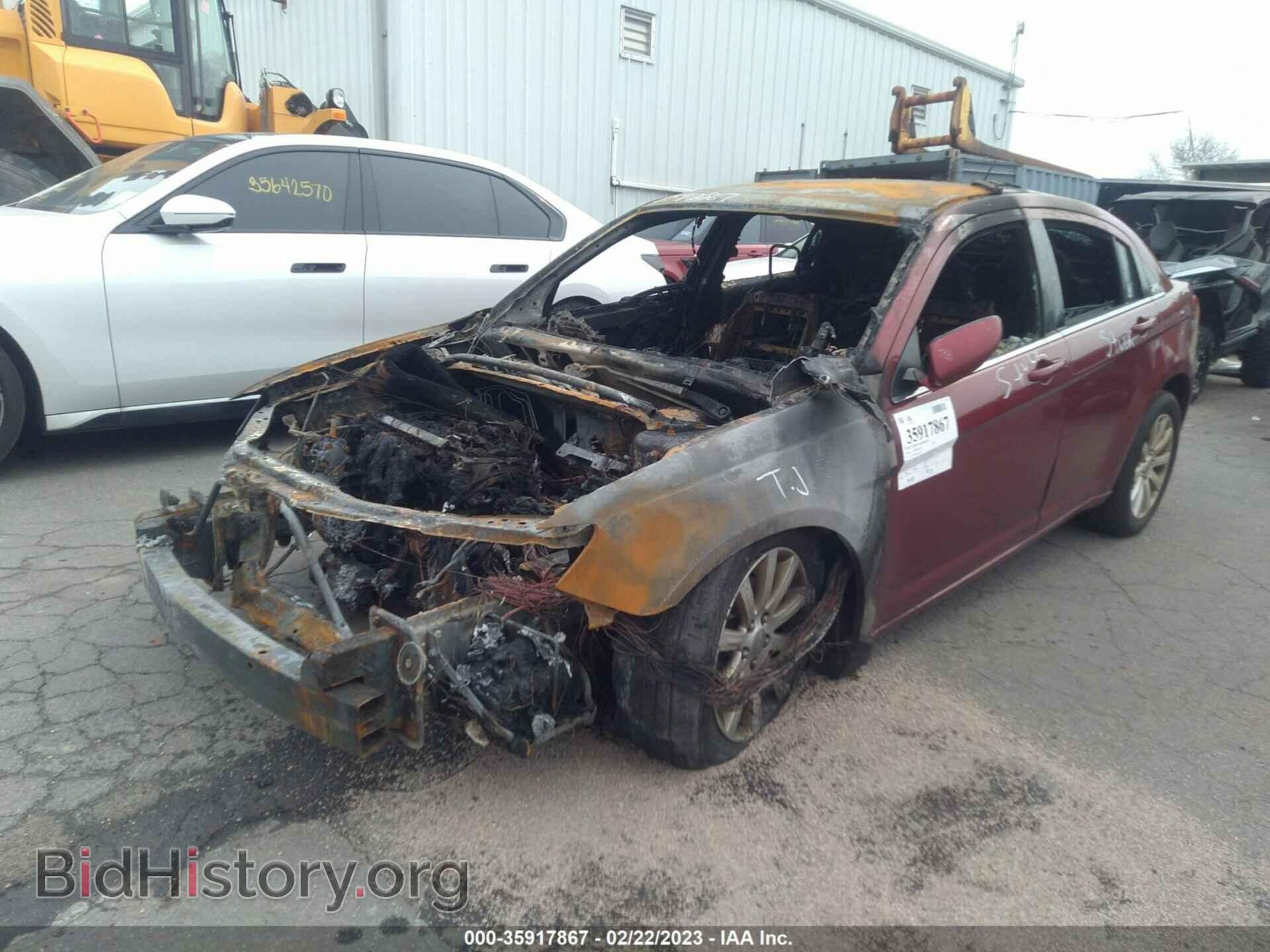 2014 CHRYSLER 200 - VIN: 1C3CCBBB5EN128473 - Фото 2