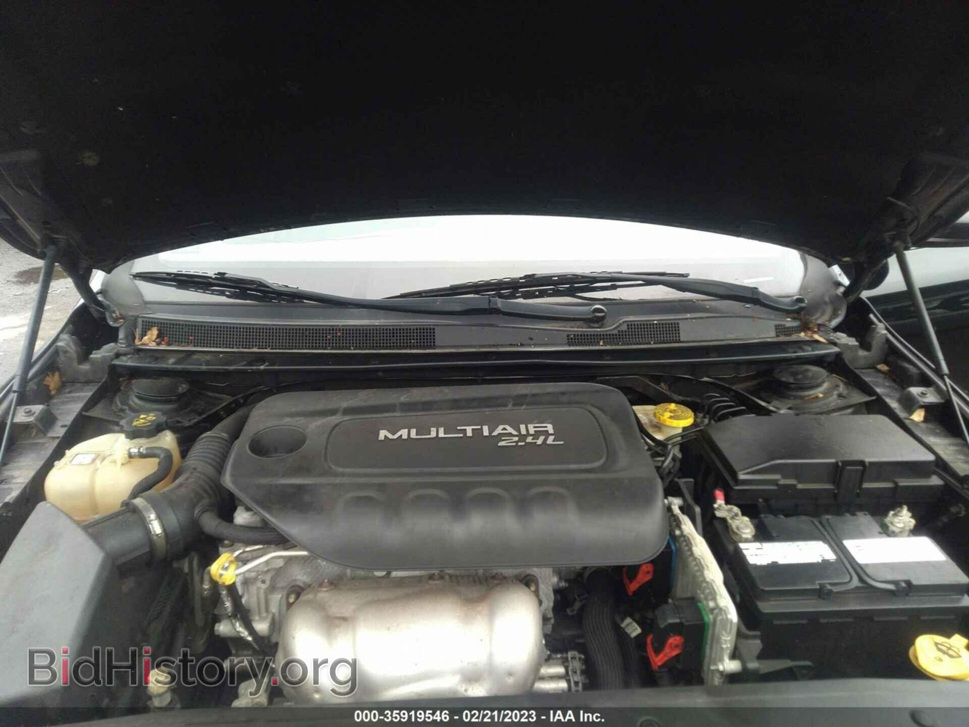 2016 CHRYSLER 200 - VIN: 1C3CCCAB9GN112965 - Фото 10