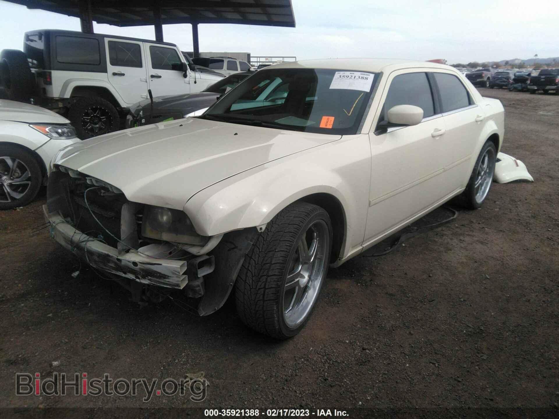 2007 CHRYSLER 300 - VIN: 2C3KA53G67H802252 - Фото 2