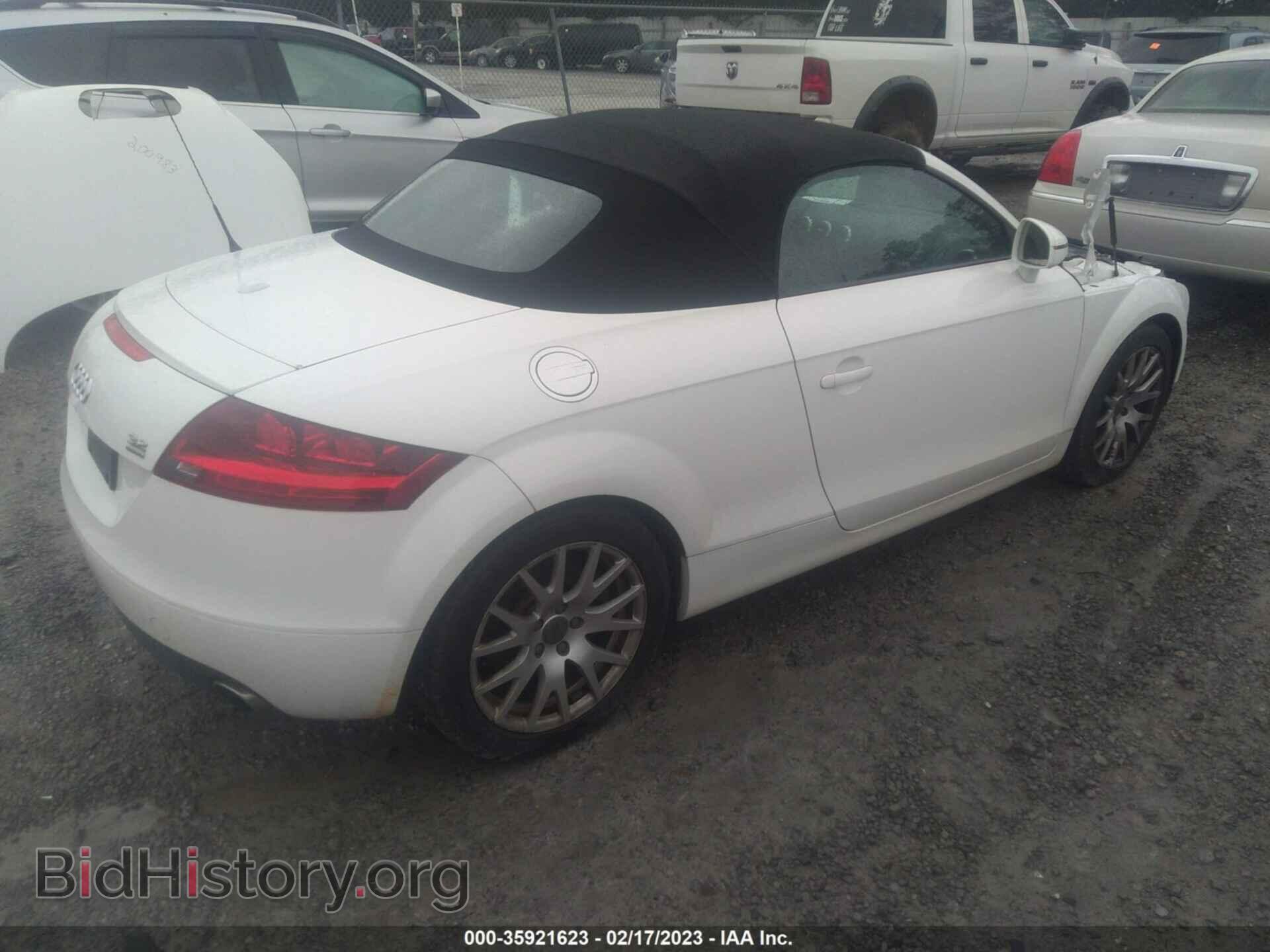 2008 AUDI TT - VIN: TRURD38J281021132 - Фото 4