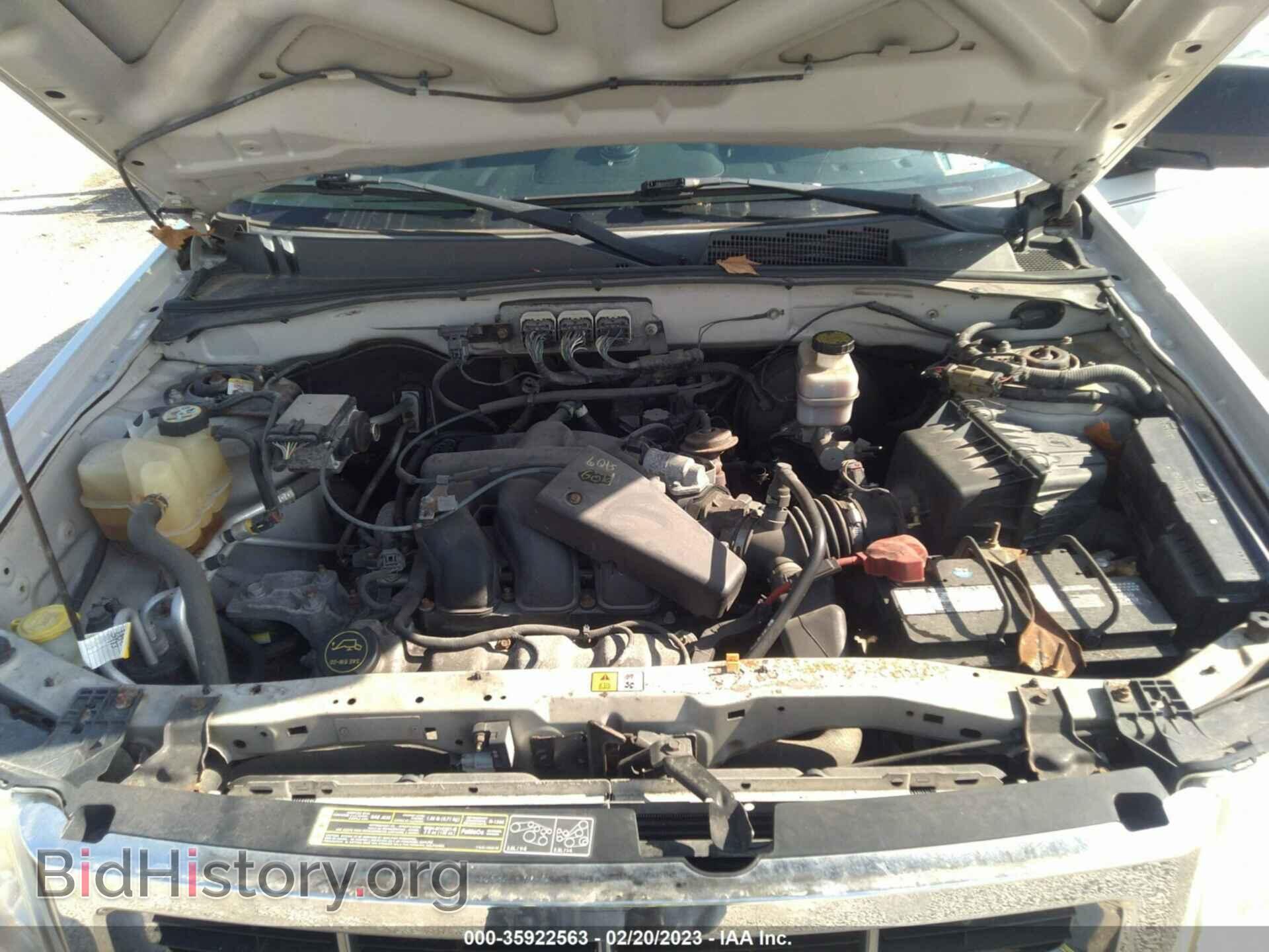 2008 FORD ESCAPE - VIN: 1FMCU93128KC81322 - Фото 10