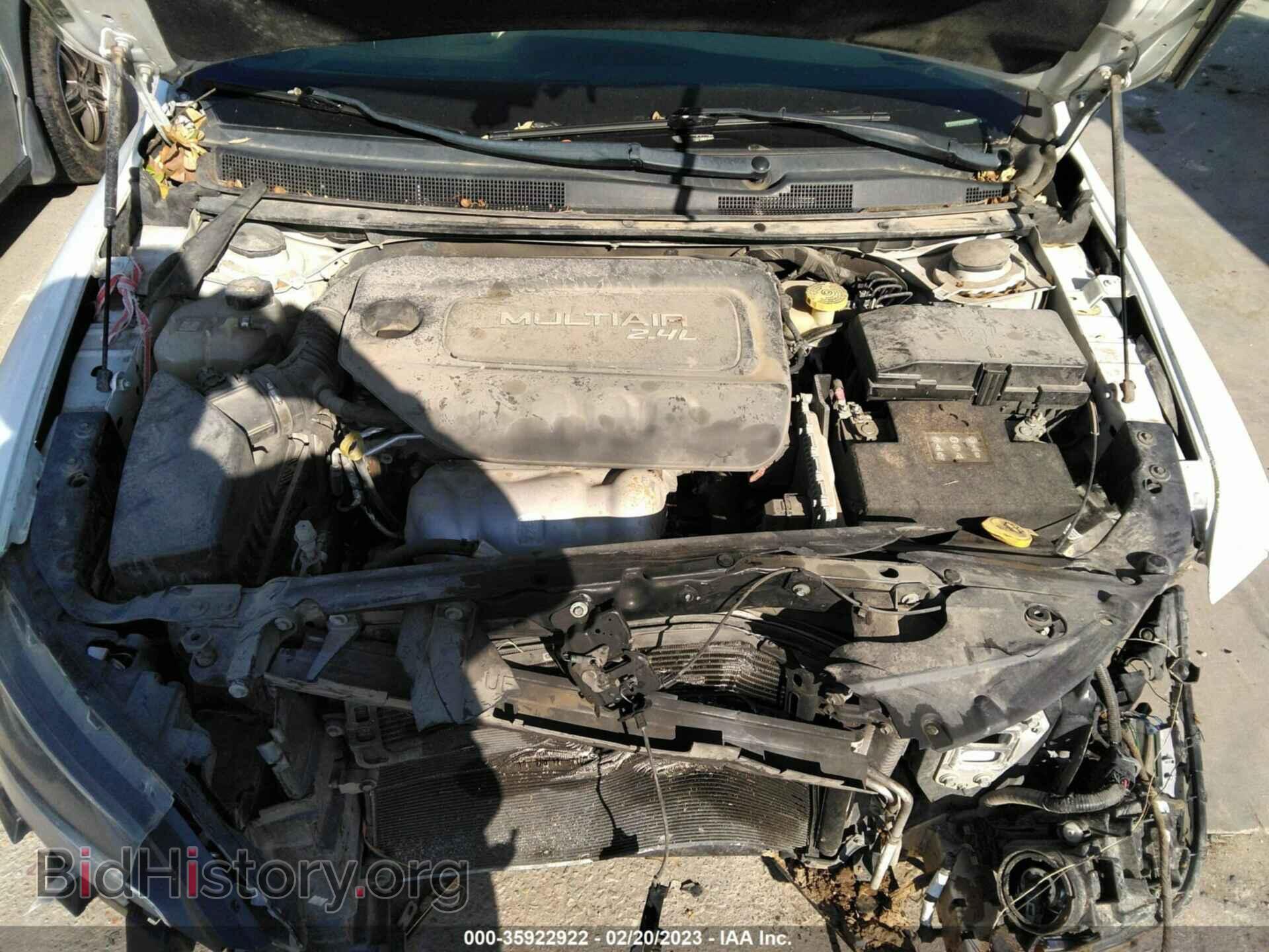 2015 CHRYSLER 200 - VIN: 1C3CCCAB1FN674695 - Фото 10