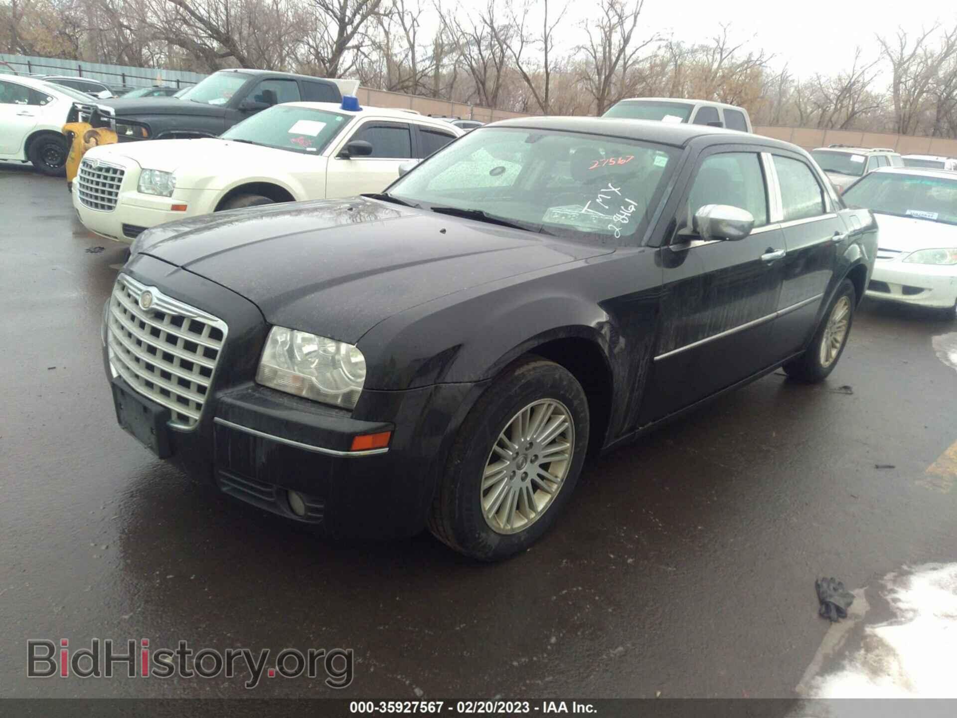 2010 CHRYSLER 300 - VIN: 2C3CA5CV8AH284641 - Photo 2