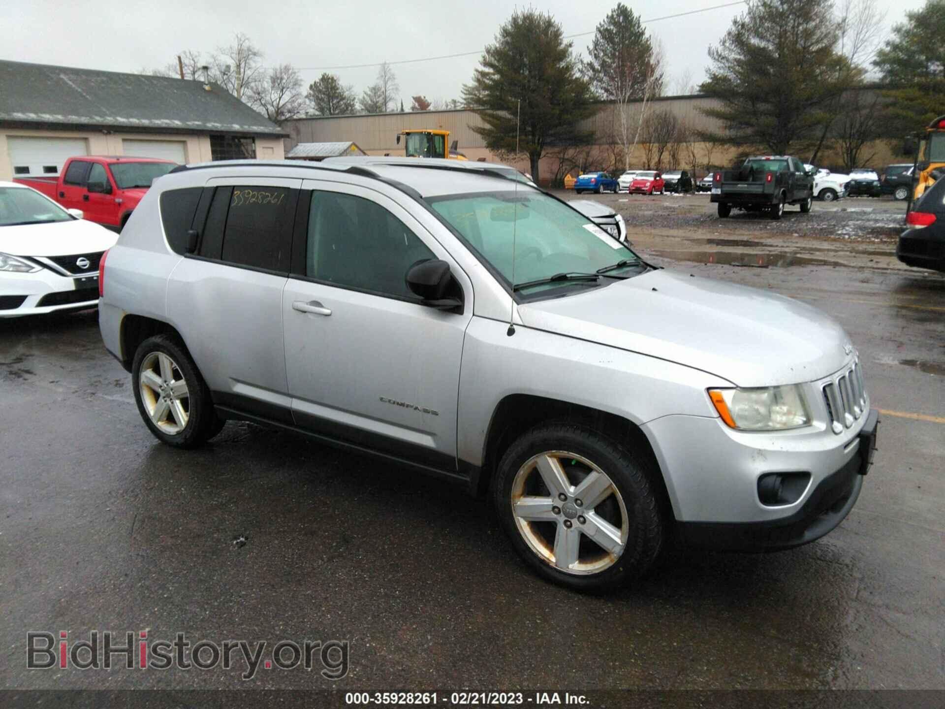 Photo 1J4NF5FB3BD191784 - JEEP COMPASS 2011