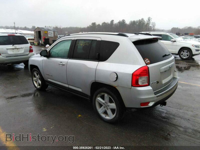 2011 Jeep COMPASS (VIN 1J4NF5FB3BD191784) — photo 3 of 11