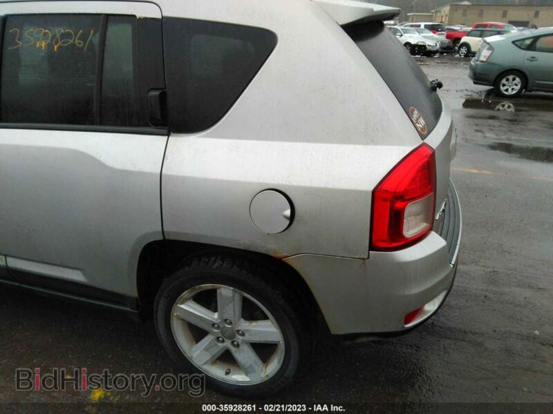2011 Jeep COMPASS (VIN 1J4NF5FB3BD191784) — photo 6 of 11