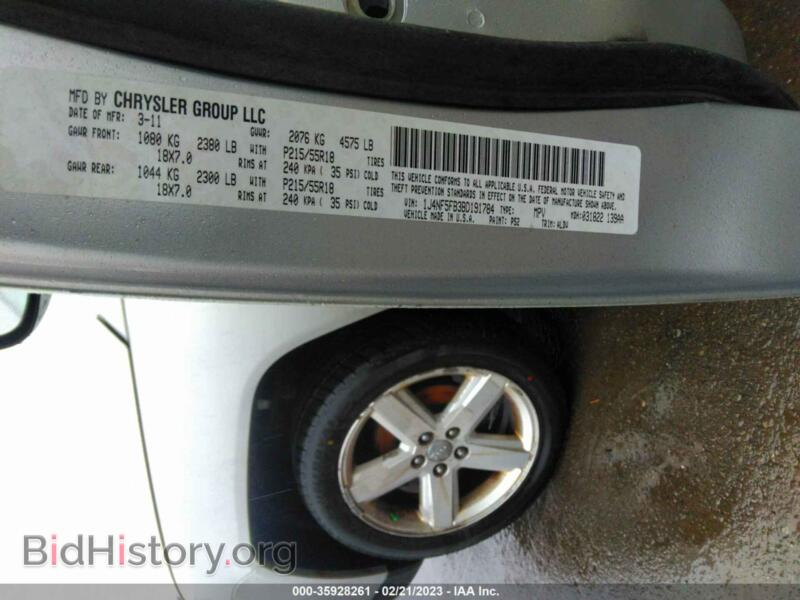2011 Jeep COMPASS (VIN 1J4NF5FB3BD191784) — photo 9 of 11