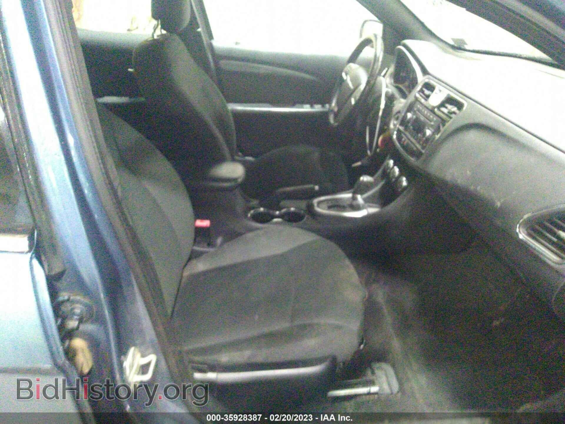 2011 CHRYSLER 200 - VIN: 1C3BC1FB7BN614732 - Фото 5