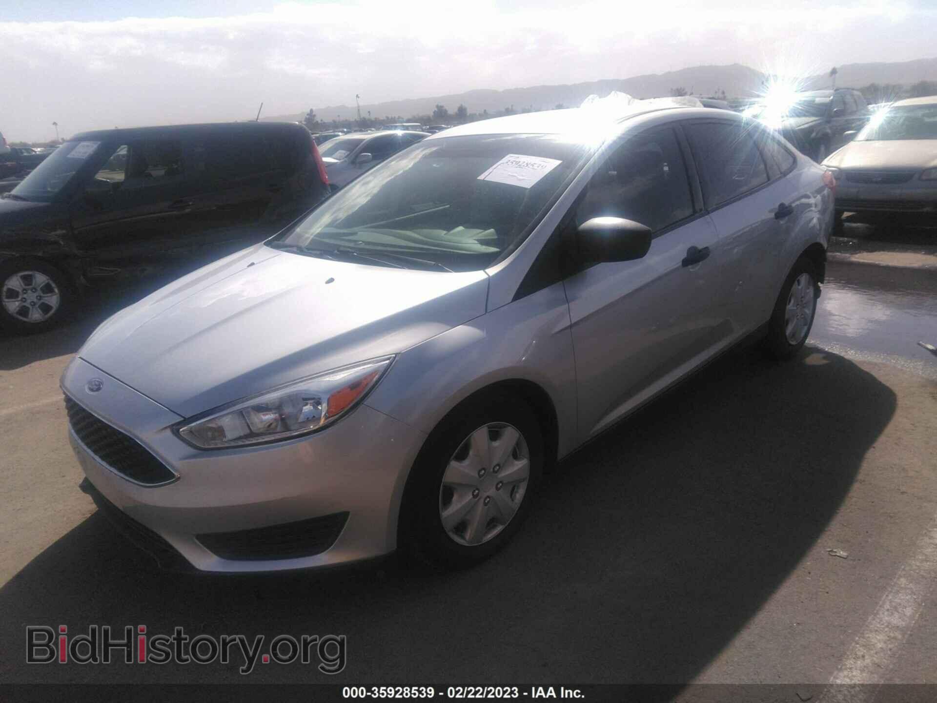 2018 FORD FOCUS - VIN: 1FADP3E2XJL205176 - Фото 2