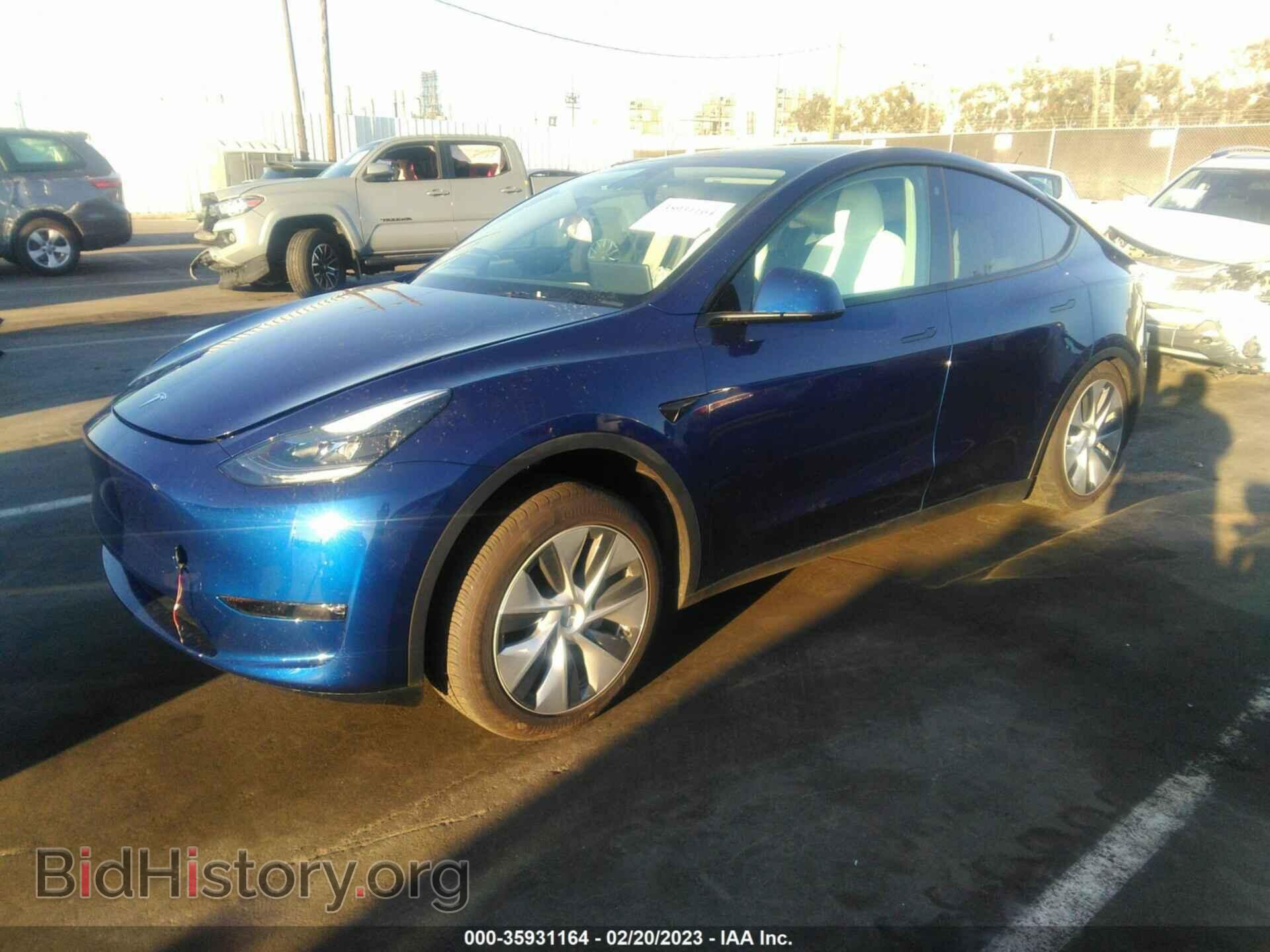 2023 TESLA MODEL Y - VIN: 7SAYGDEE2PF623032 - Фото 2