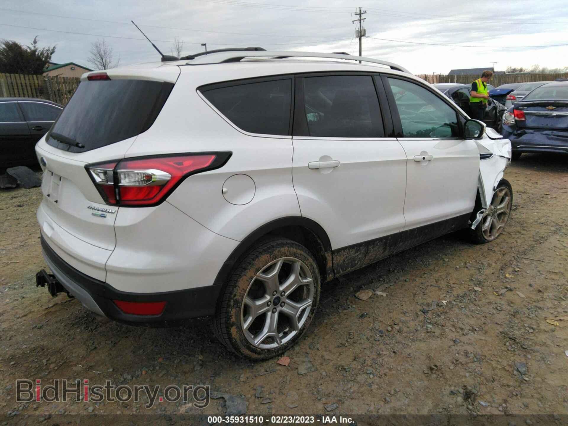 2017 FORD ESCAPE - VIN: 1FMCU9J90HUD73154 - Фото 4