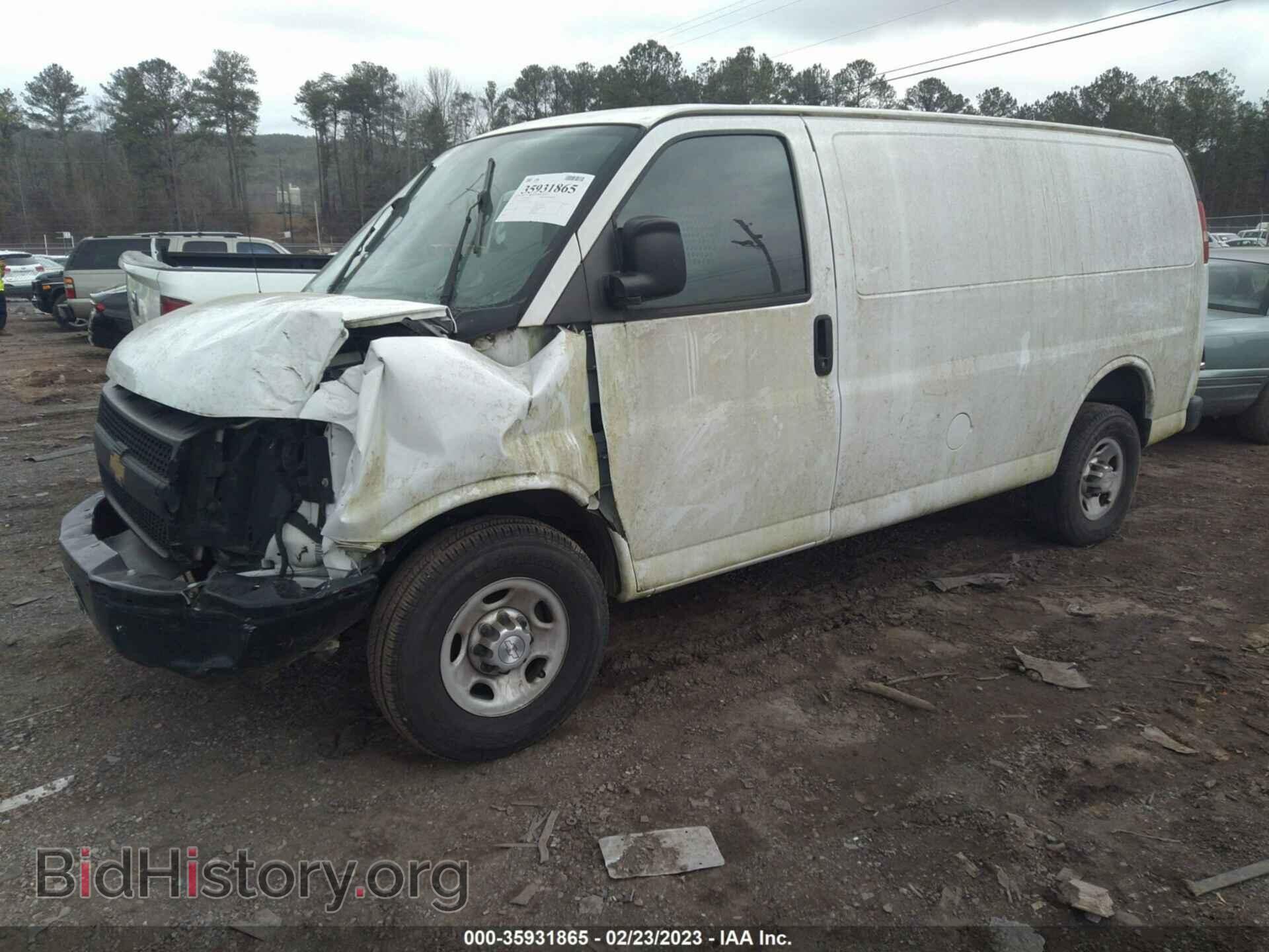 2017 CHEVROLET EXPRESS CARGO VAN - VIN: 1GCWGAFF2H1320112 - Фото 2