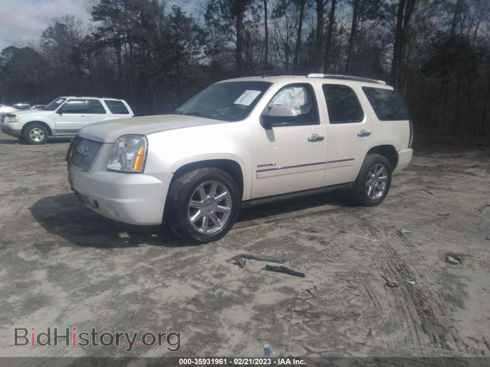 2011 GMC YUKON - VIN: 1GKS1EEF8BR254980 - Фото 2