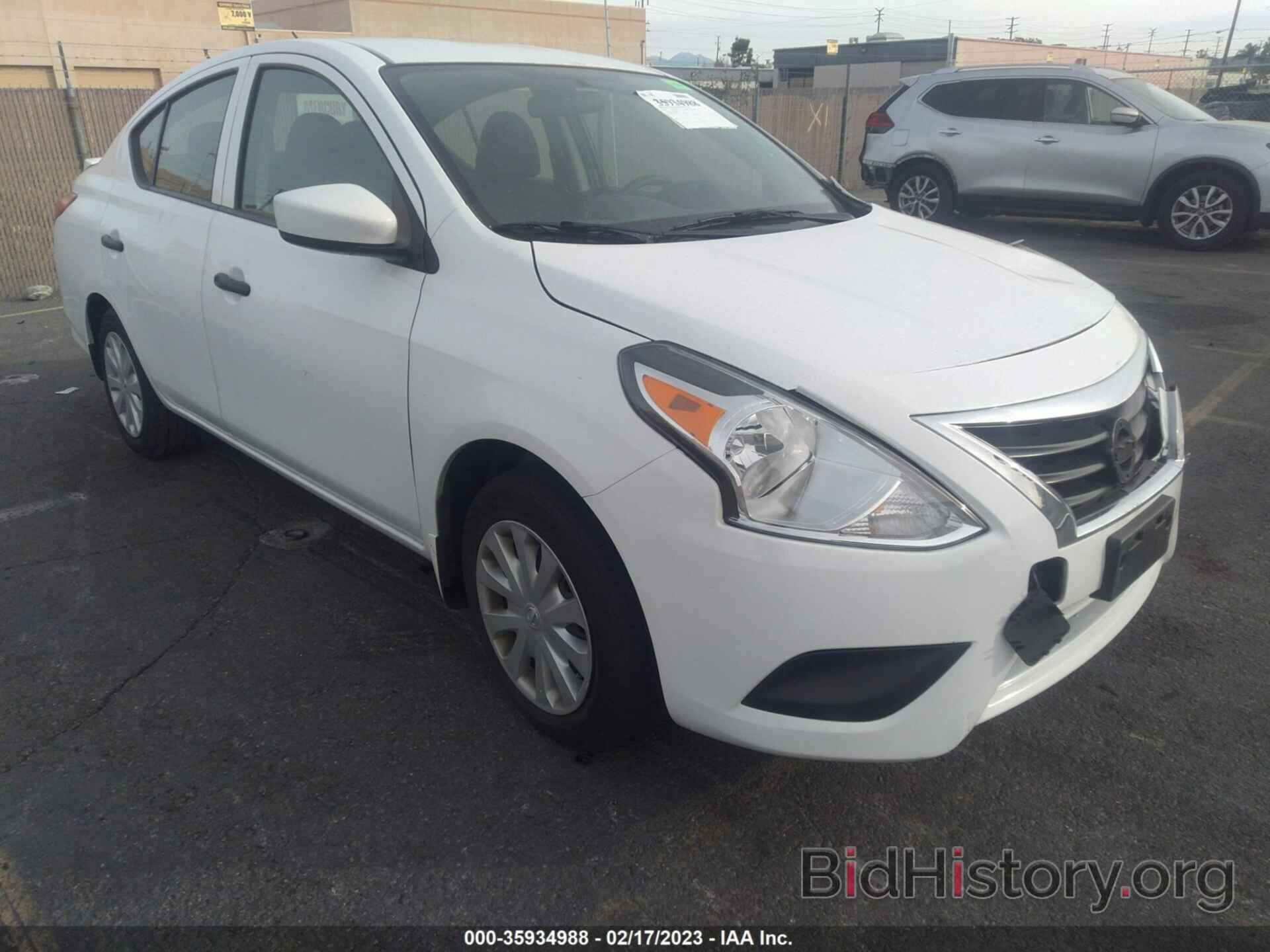 Photo 3N1CN7AP4KL806953 - NISSAN VERSA SEDAN 2019