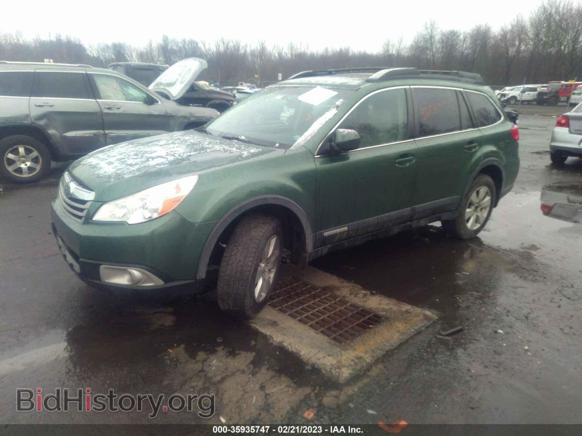 2011 SUBARU OUTBACK - VIN: 4S4BRBHC8B3403732 - Фото 2