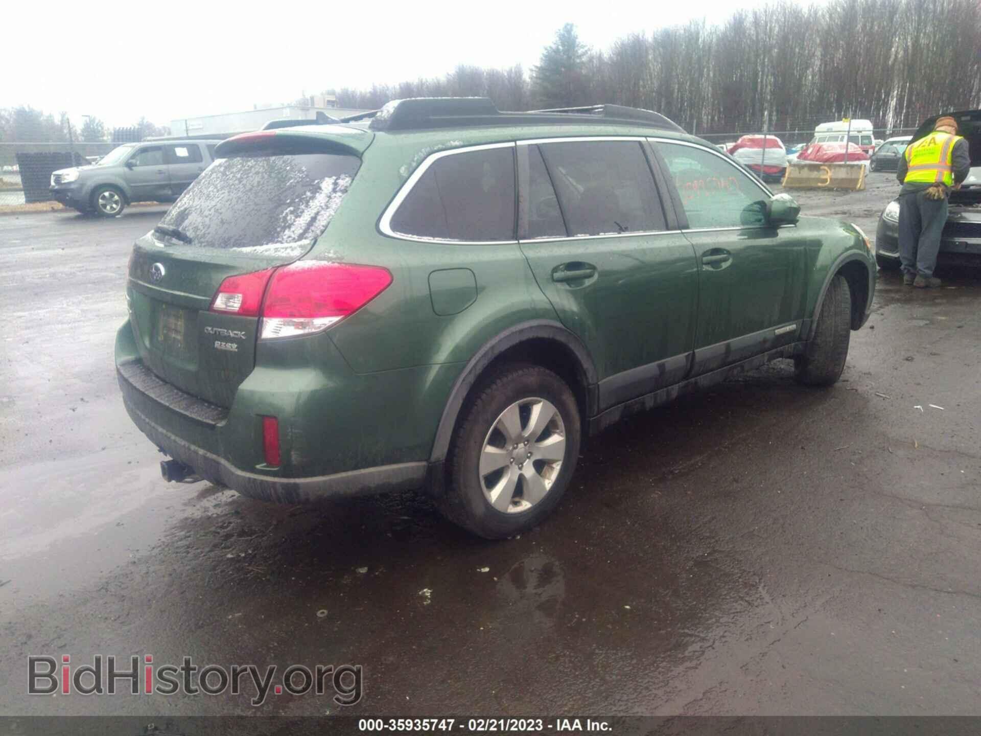 2011 SUBARU OUTBACK - VIN: 4S4BRBHC8B3403732 - Фото 4