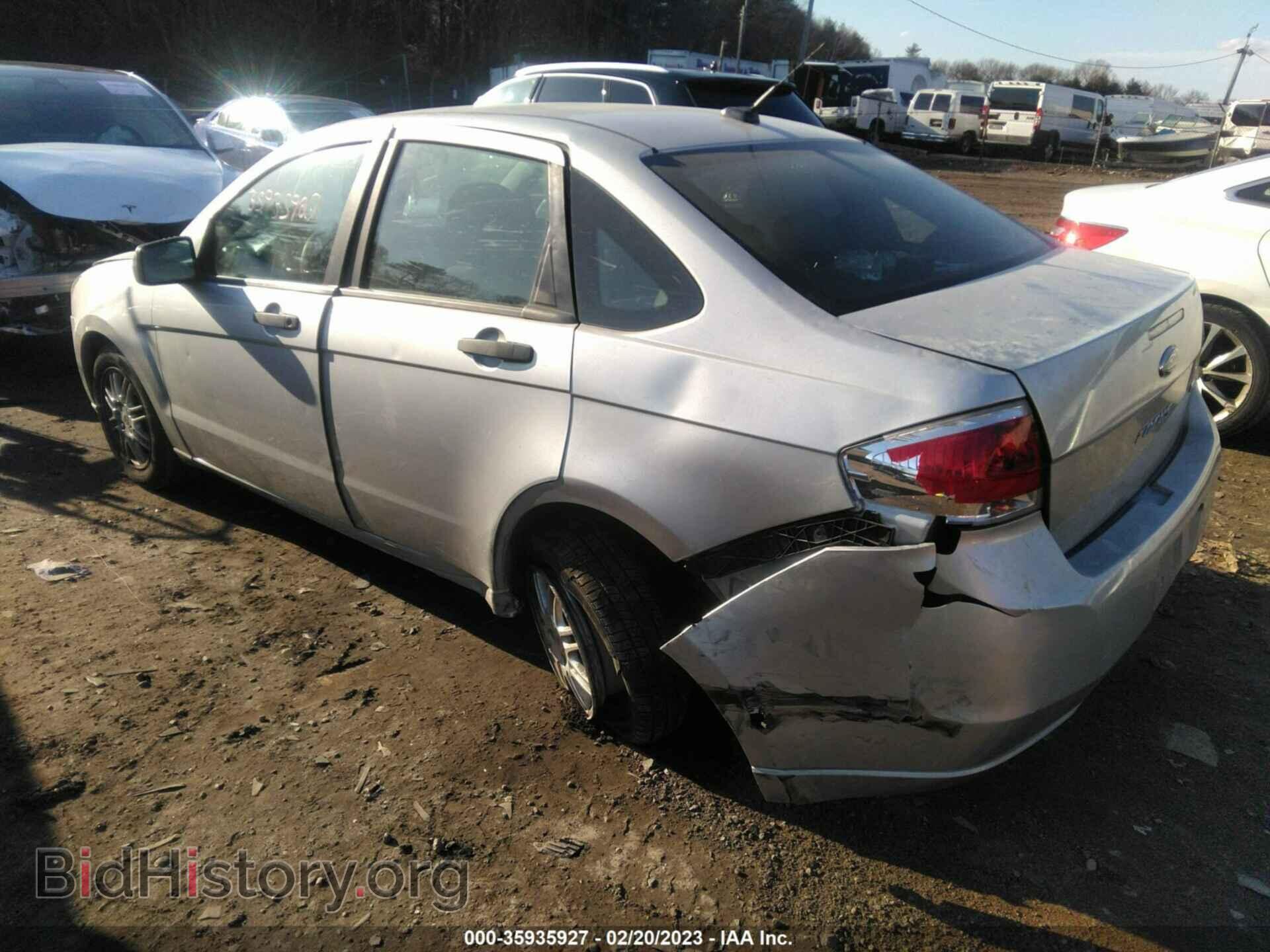 2011 FORD FOCUS - VIN: 1FAHP3FN2BW156615 - Фото 3