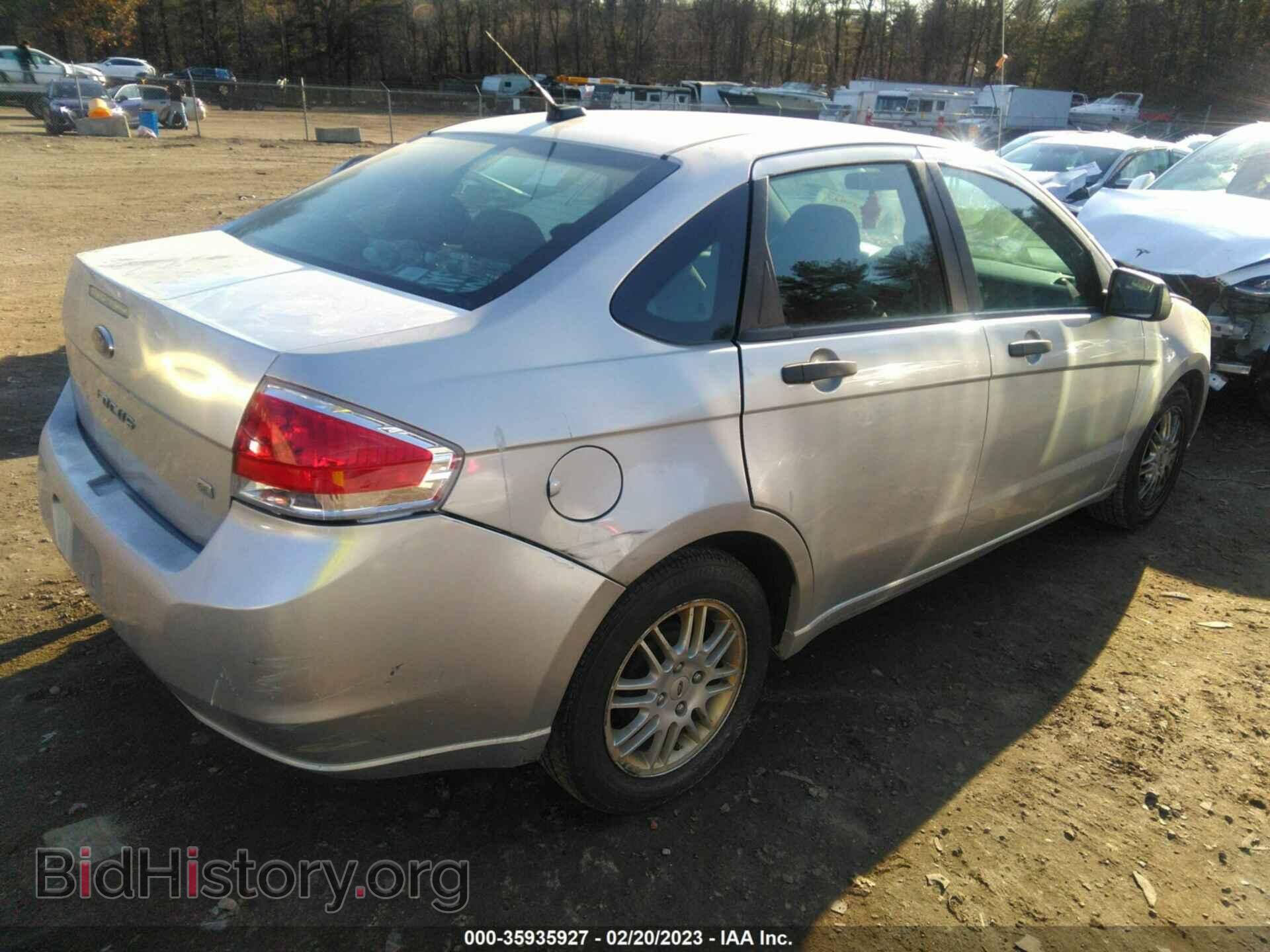 2011 FORD FOCUS - VIN: 1FAHP3FN2BW156615 - Фото 4