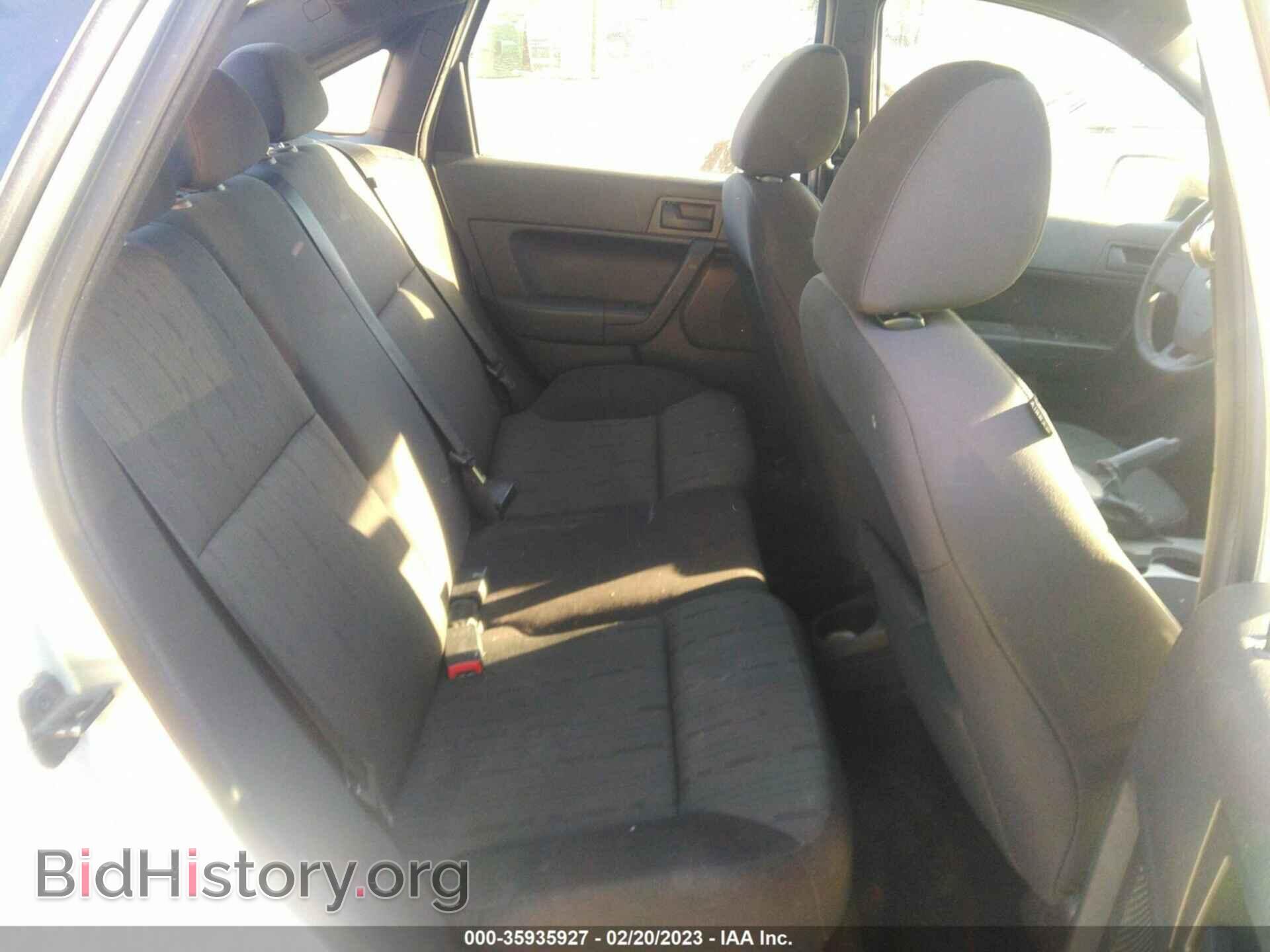 2011 FORD FOCUS - VIN: 1FAHP3FN2BW156615 - Фото 8