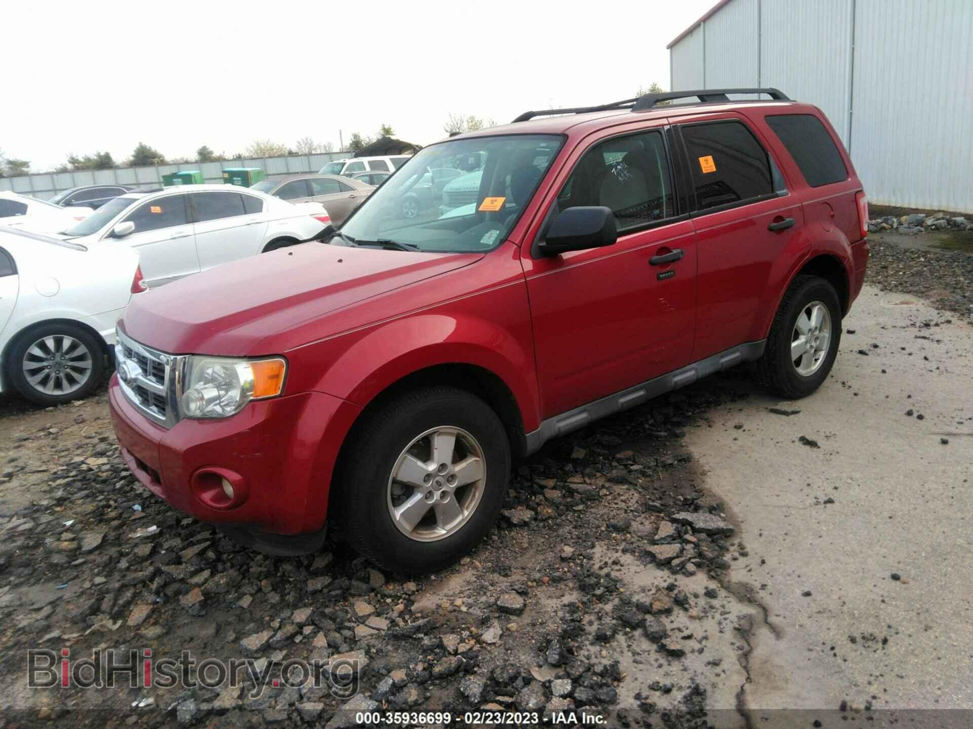2010 FORD ESCAPE - VIN: 1FMCU0D71AKD24732 - Фото 2