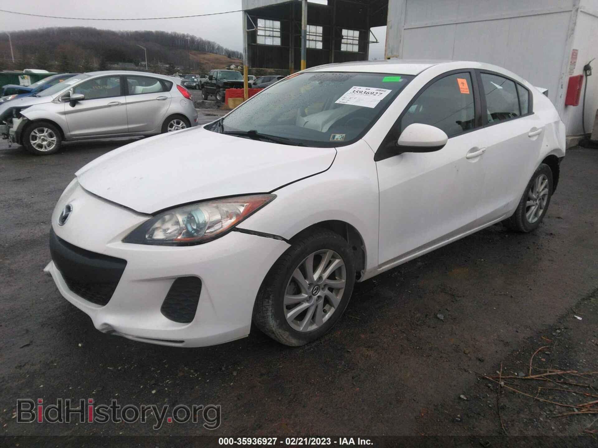 2013 MAZDA MAZDA3 - VIN: JM1BL1VP1D1780912 - Фото 2