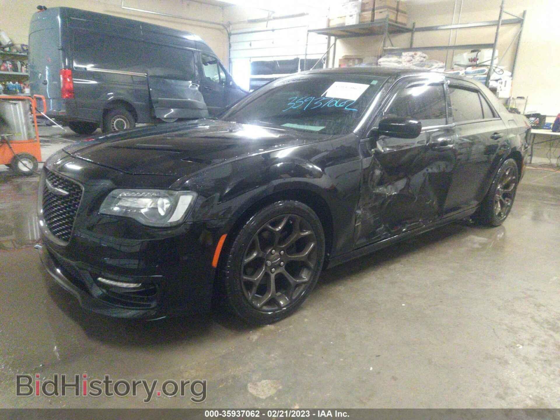 2017 CHRYSLER 300 - VIN: 2C3CCABG6HH661466 - Фото 2