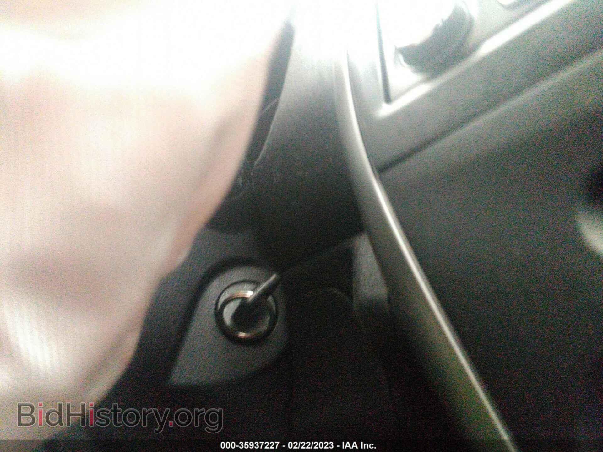 2016 NISSAN VERSA NOTE - VIN: 3N1CE2CP8GL394916 - Photo 11