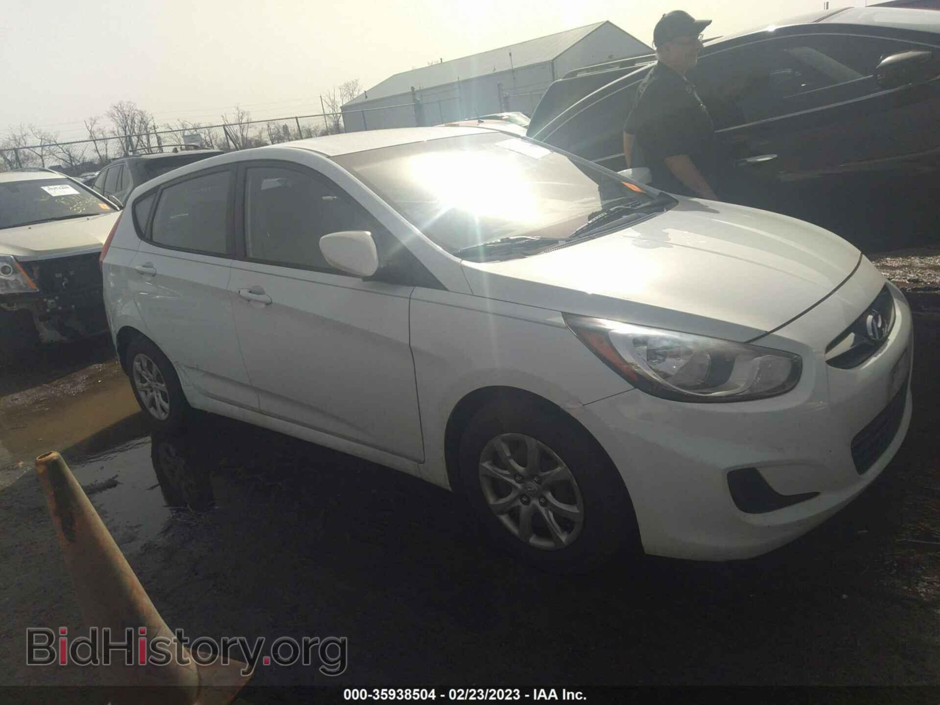 Photo KMHCT5AE4DU062961 - HYUNDAI ACCENT 2013