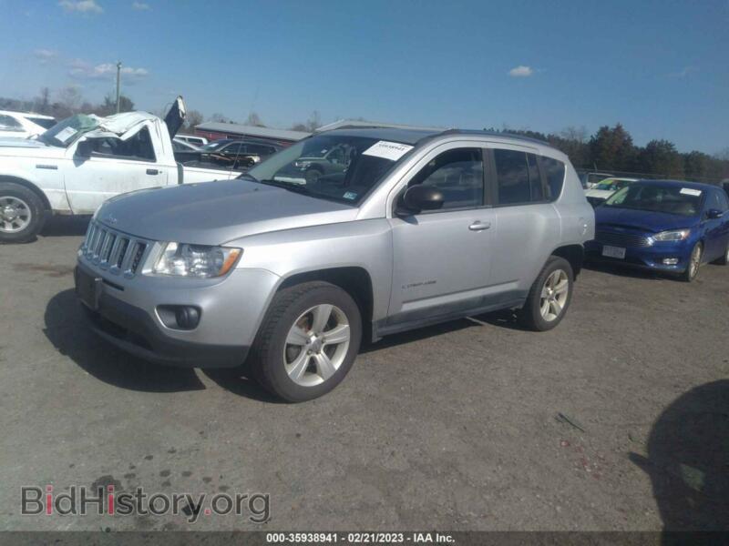 2011 Jeep COMPASS (VIN 1J4NF1FB9BD136376) — photo 2 of 11