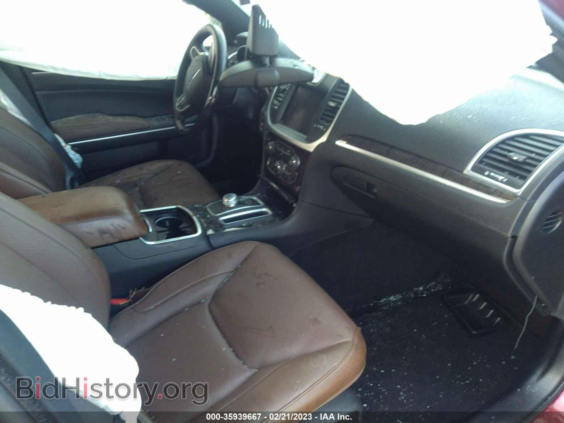 2019 CHRYSLER 300 - VIN: 2C3CCAEG9KH682962 - Фото 5