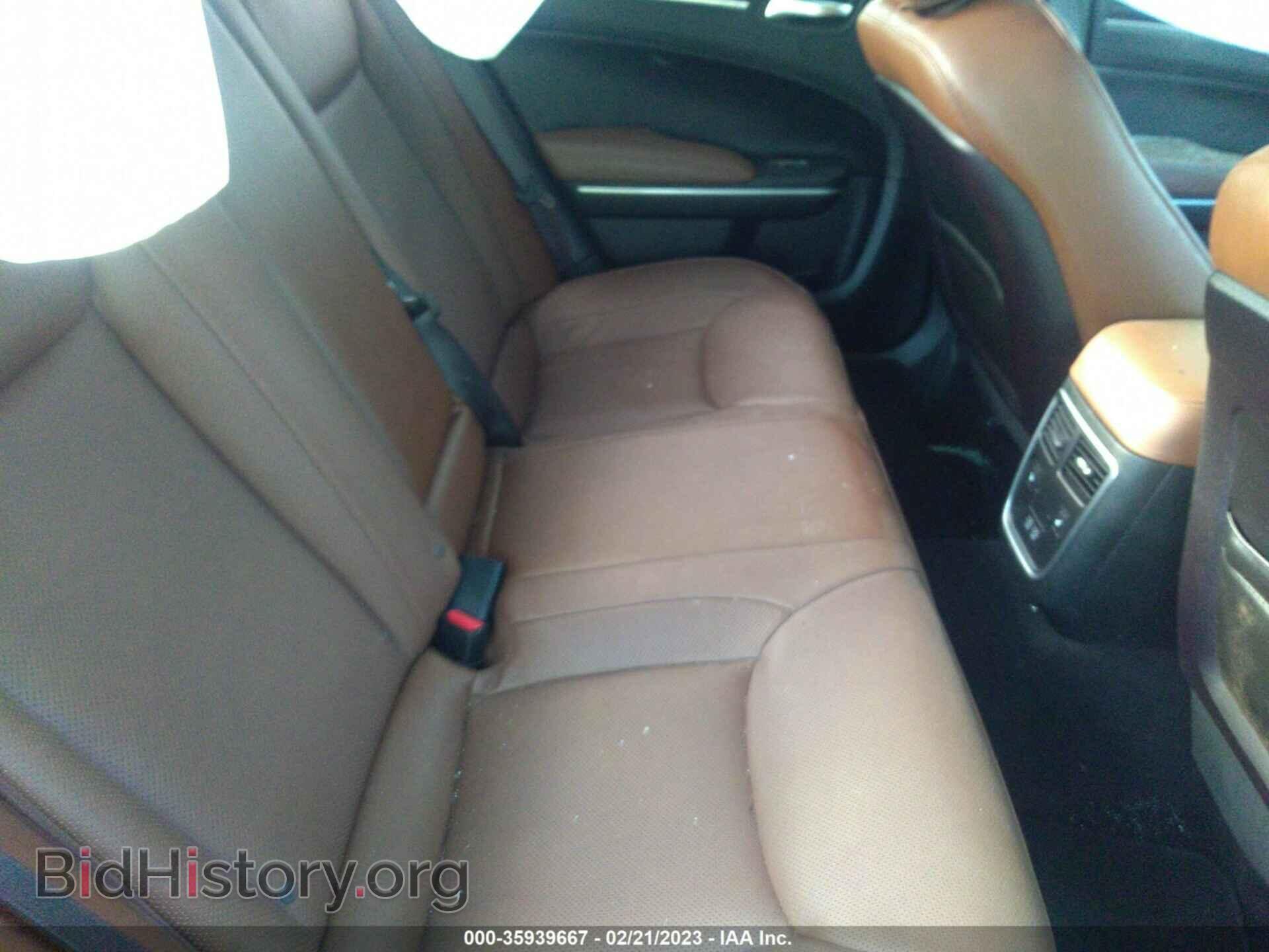 2019 CHRYSLER 300 - VIN: 2C3CCAEG9KH682962 - Фото 8