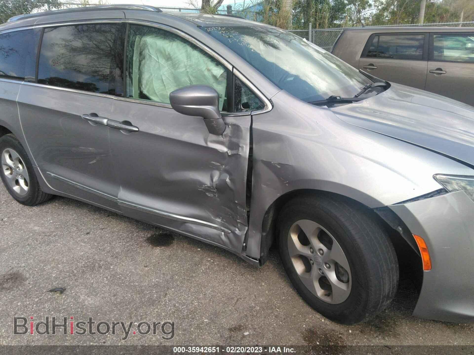 2017 CHRYSLER PACIFICA - VIN: 2C4RC1EGXHR559762 - Фото 6