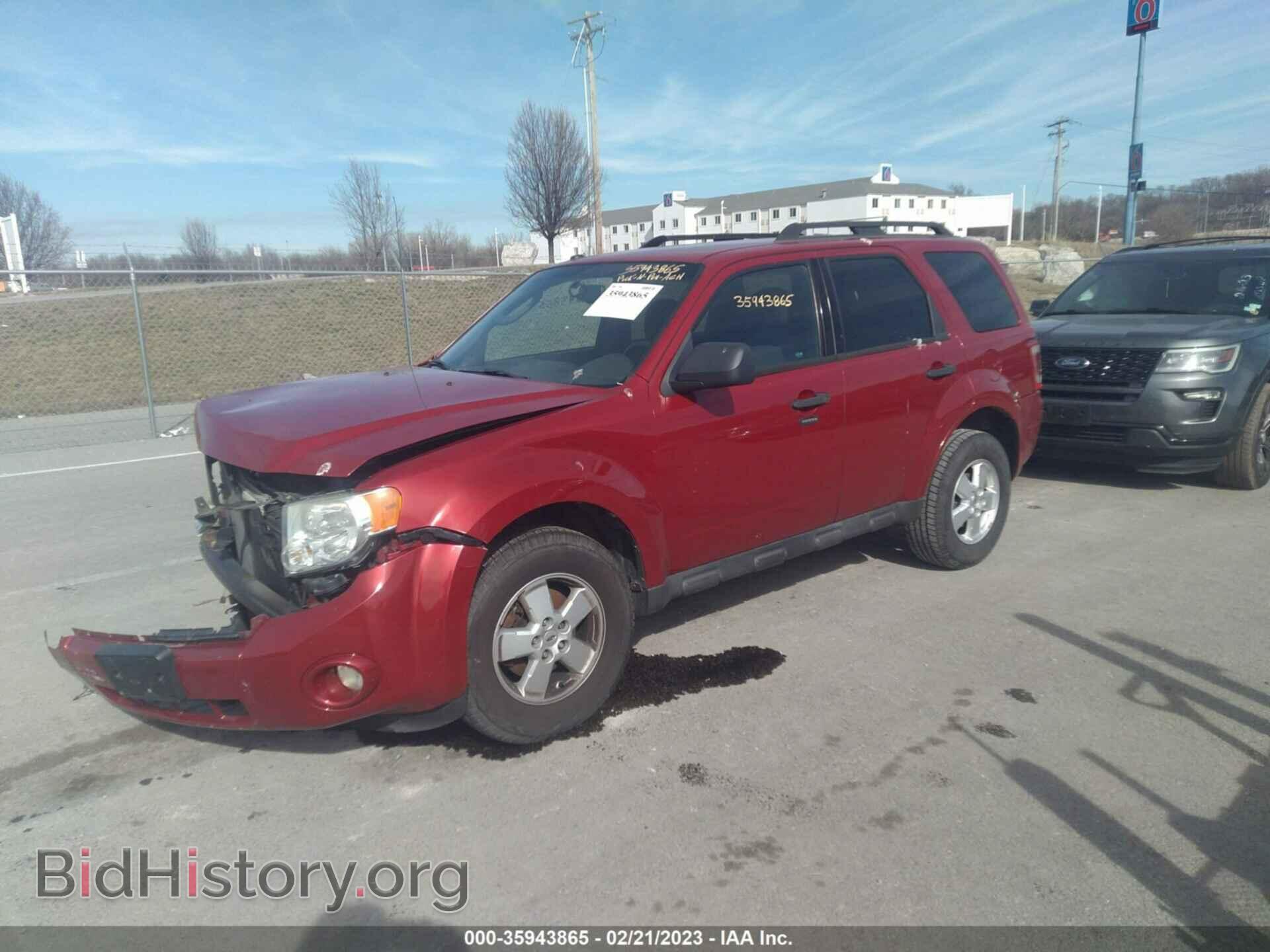 2010 FORD ESCAPE - VIN: 1FMCU9D71AKD05330 - Фото 2
